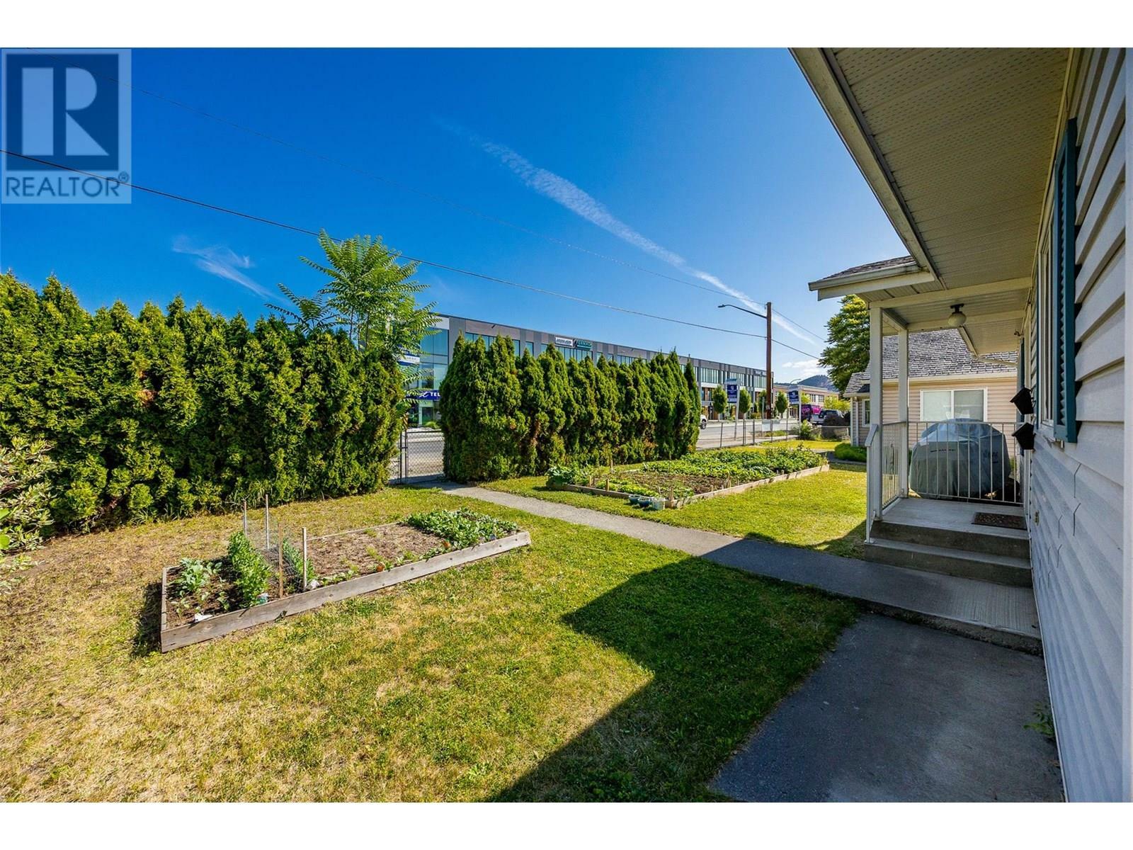 KELOWNA, British Columbia, V1Y 7C9, CA, 2 Bedrooms Bedrooms, ,2 BathroomsBathrooms,Residential,For Sale,1874536