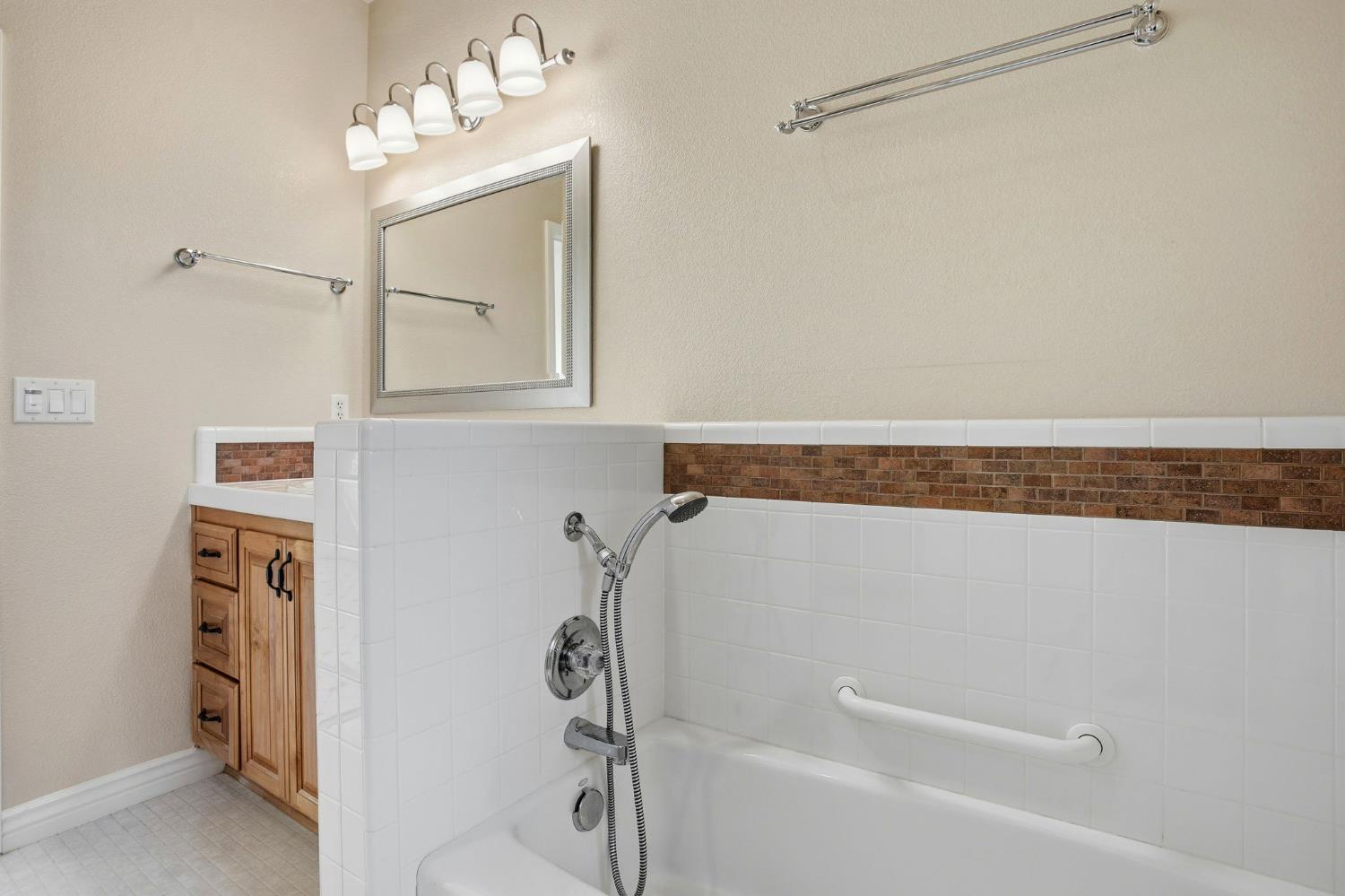 Roseville, California, 95747, United States, 4 Bedrooms Bedrooms, ,4 BathroomsBathrooms,Residential,For Sale,1988108