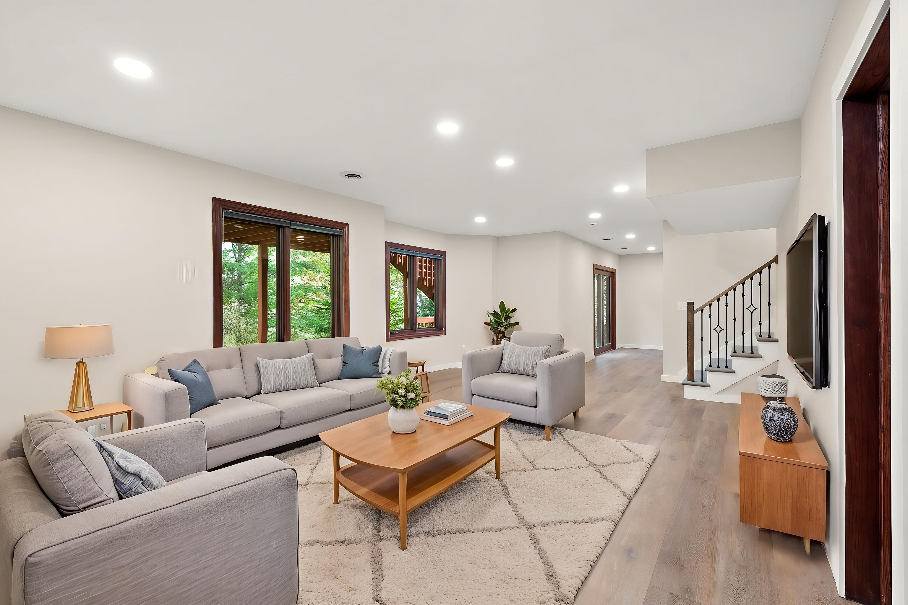  Fully Updated 5 Bedroom Home on Private, Wooded Lot in Gated Community - 物件實景
