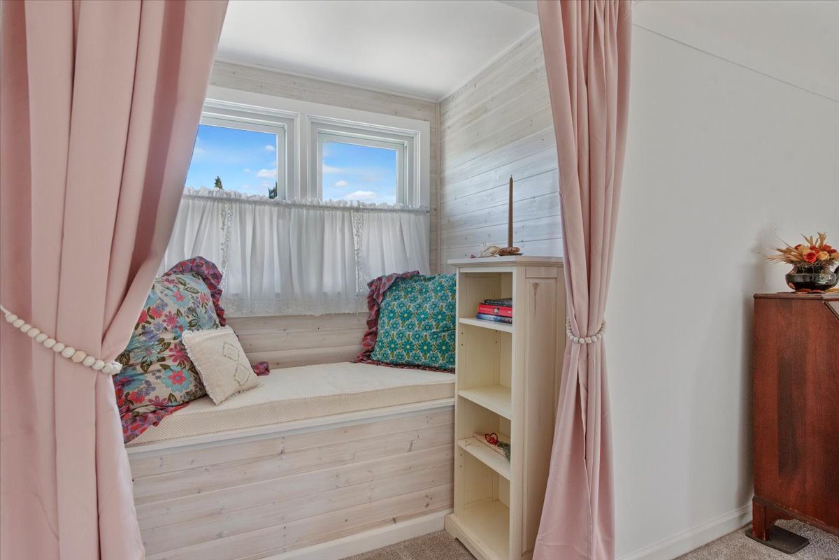 Lompoc, California, 93436, United States, 4 Bedrooms Bedrooms, ,1 BathroomBathrooms,Residential,For Sale,2002013