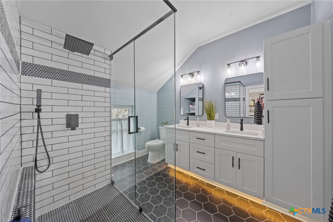 Belton, Texas, 76513, United States, 4 Bedrooms Bedrooms, ,3 BathroomsBathrooms,Residential,For Sale,1989354