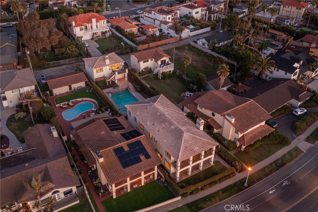 San Diego, California, 92107, United States, 6 Bedrooms Bedrooms, ,5 BathroomsBathrooms,Residential,For Sale,1843009