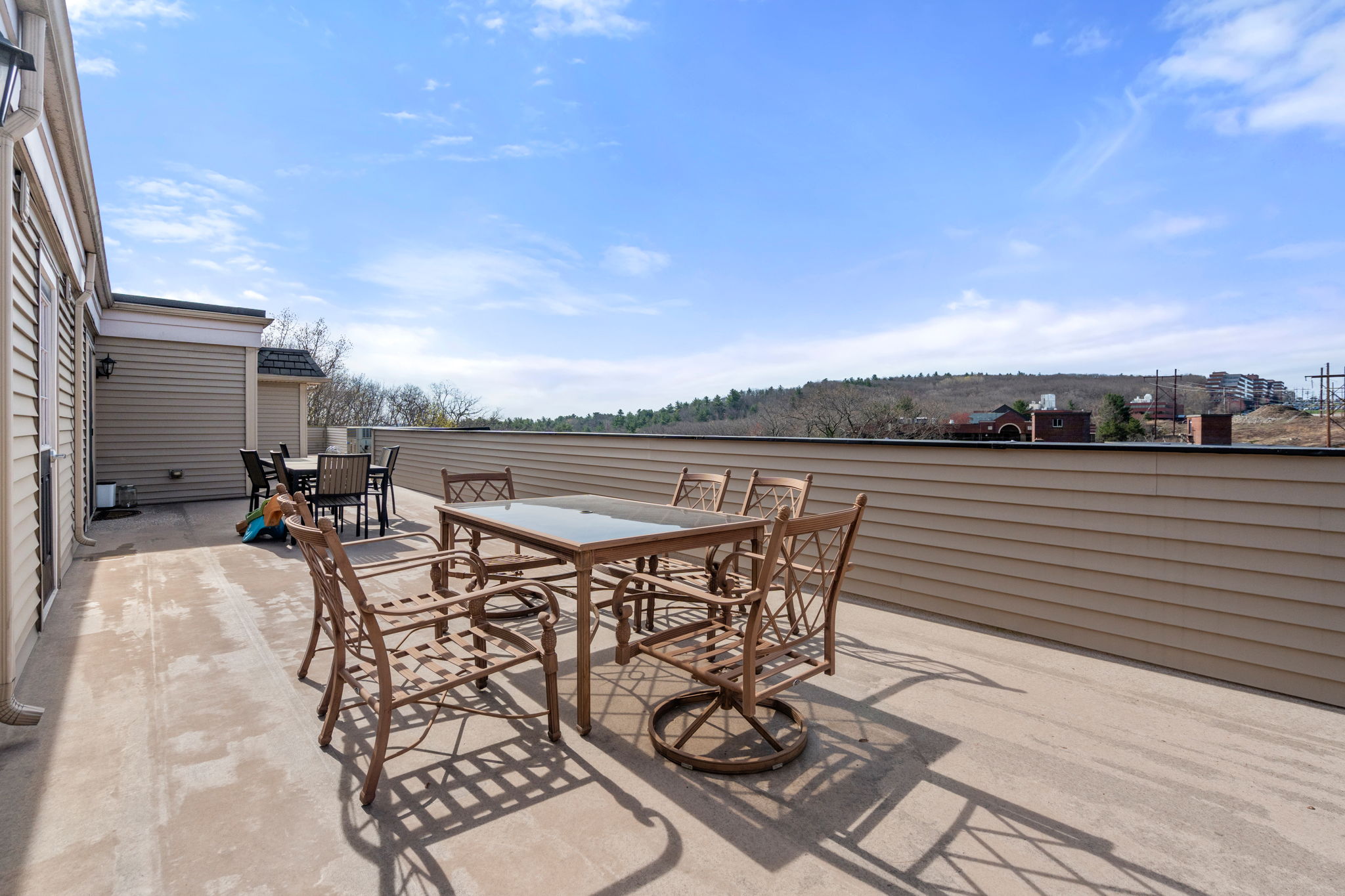  255 Winter Street, Unit 403, Waltham, MA, 02451 - 物件實景