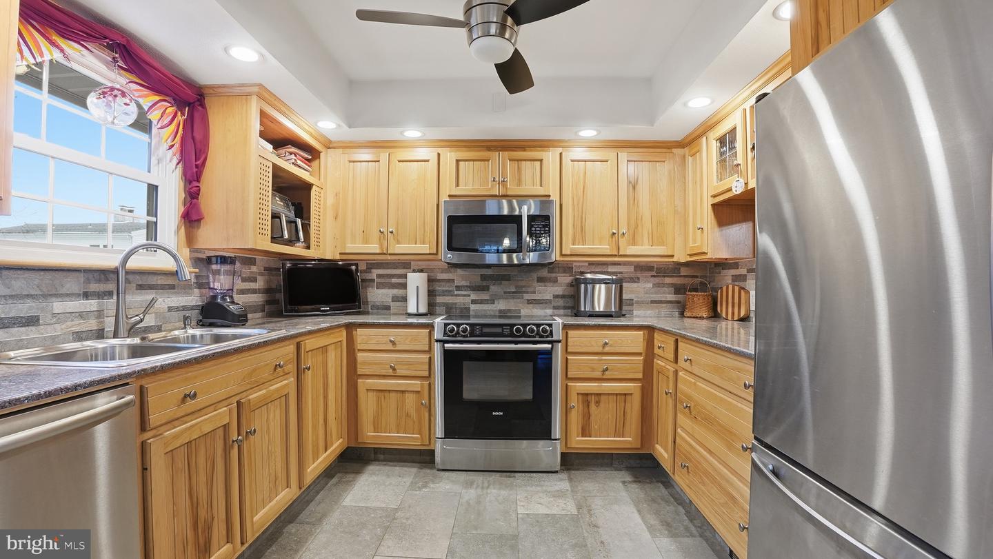 Allentown, Pennsylvania, 18103, United States, 3 Bedrooms Bedrooms, ,2 BathroomsBathrooms,Residential,For Sale,1993254