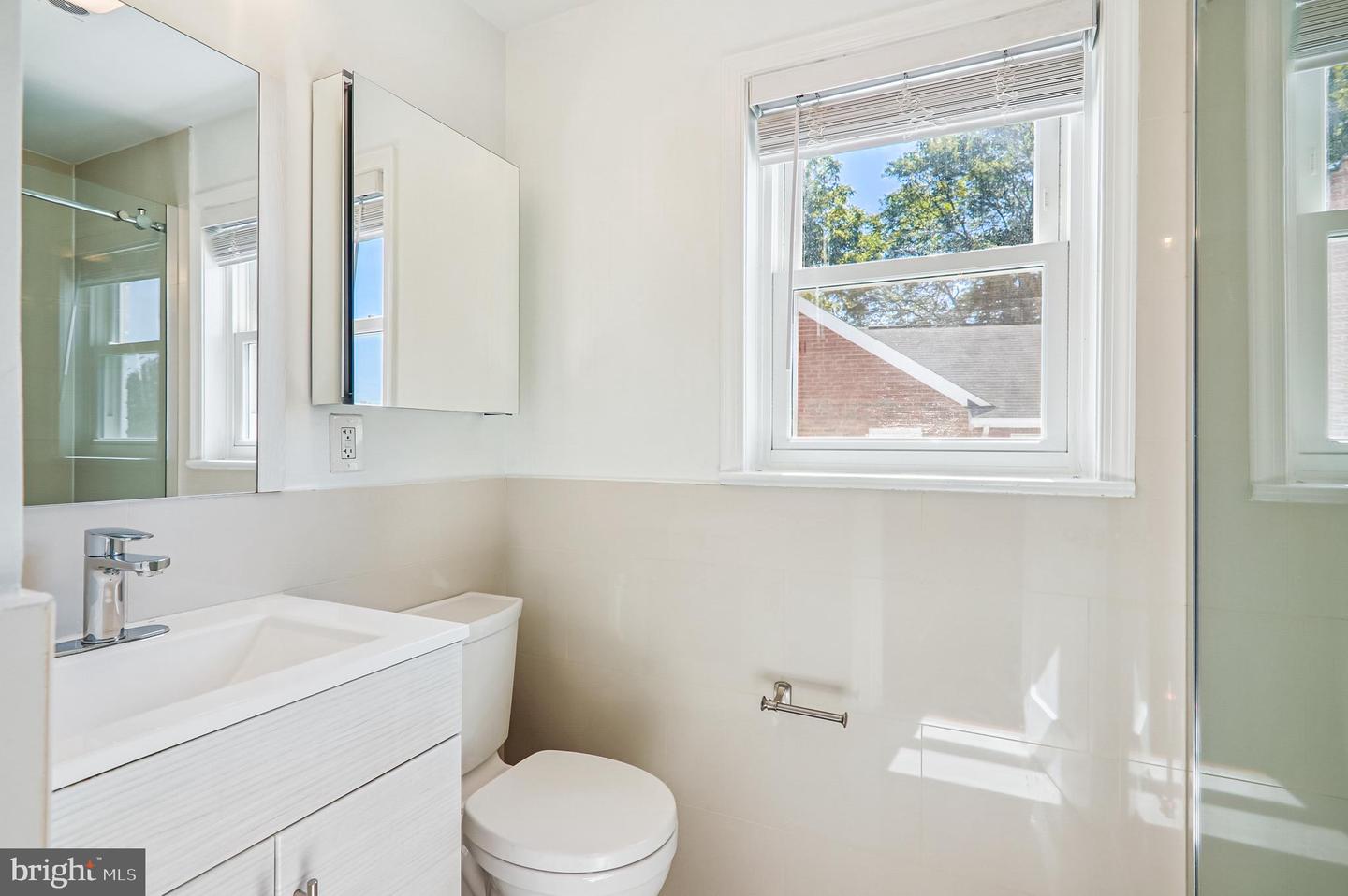 Silver Spring, Maryland, 20901, United States, 4 Bedrooms Bedrooms, ,3 BathroomsBathrooms,Residential,For Sale,1932043