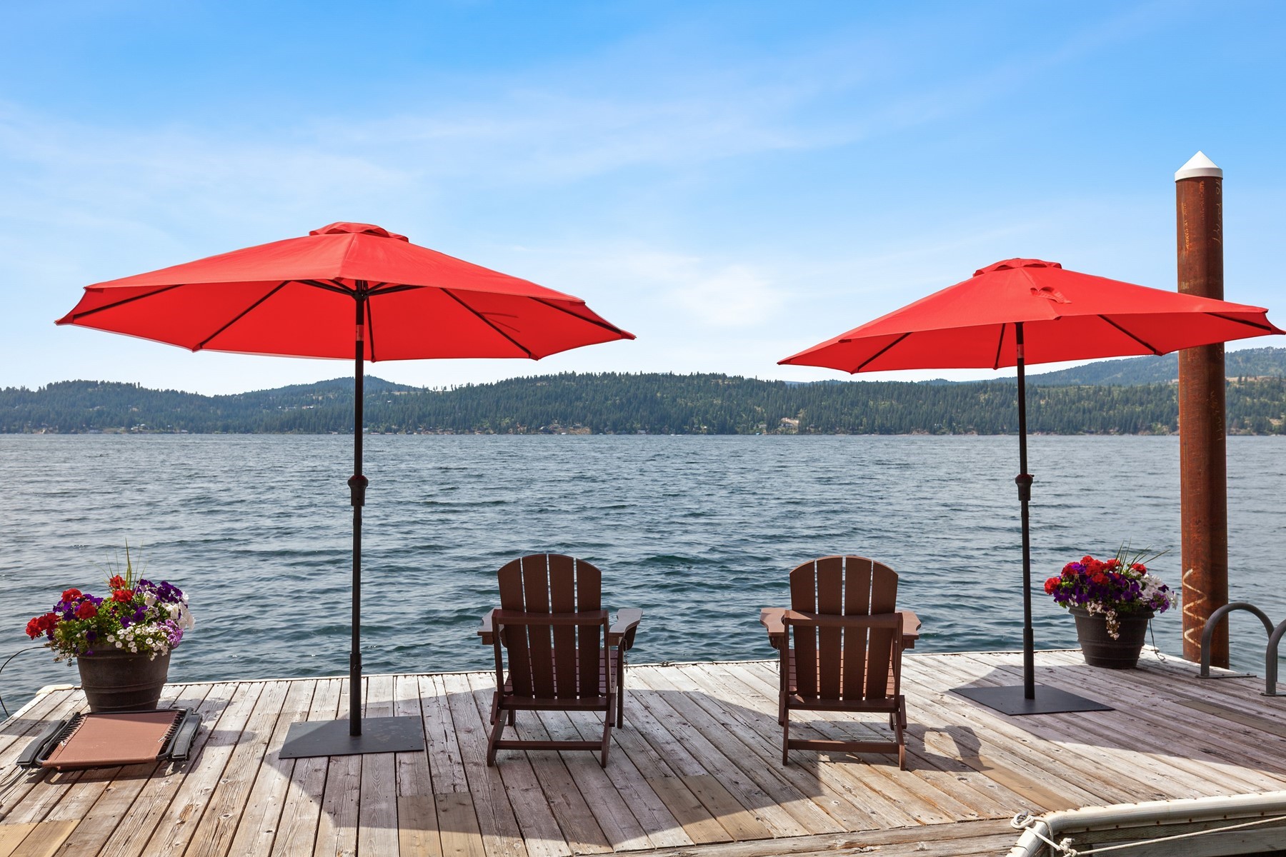  Captivating Upscale Log Lakefront Retreat - 物件實景