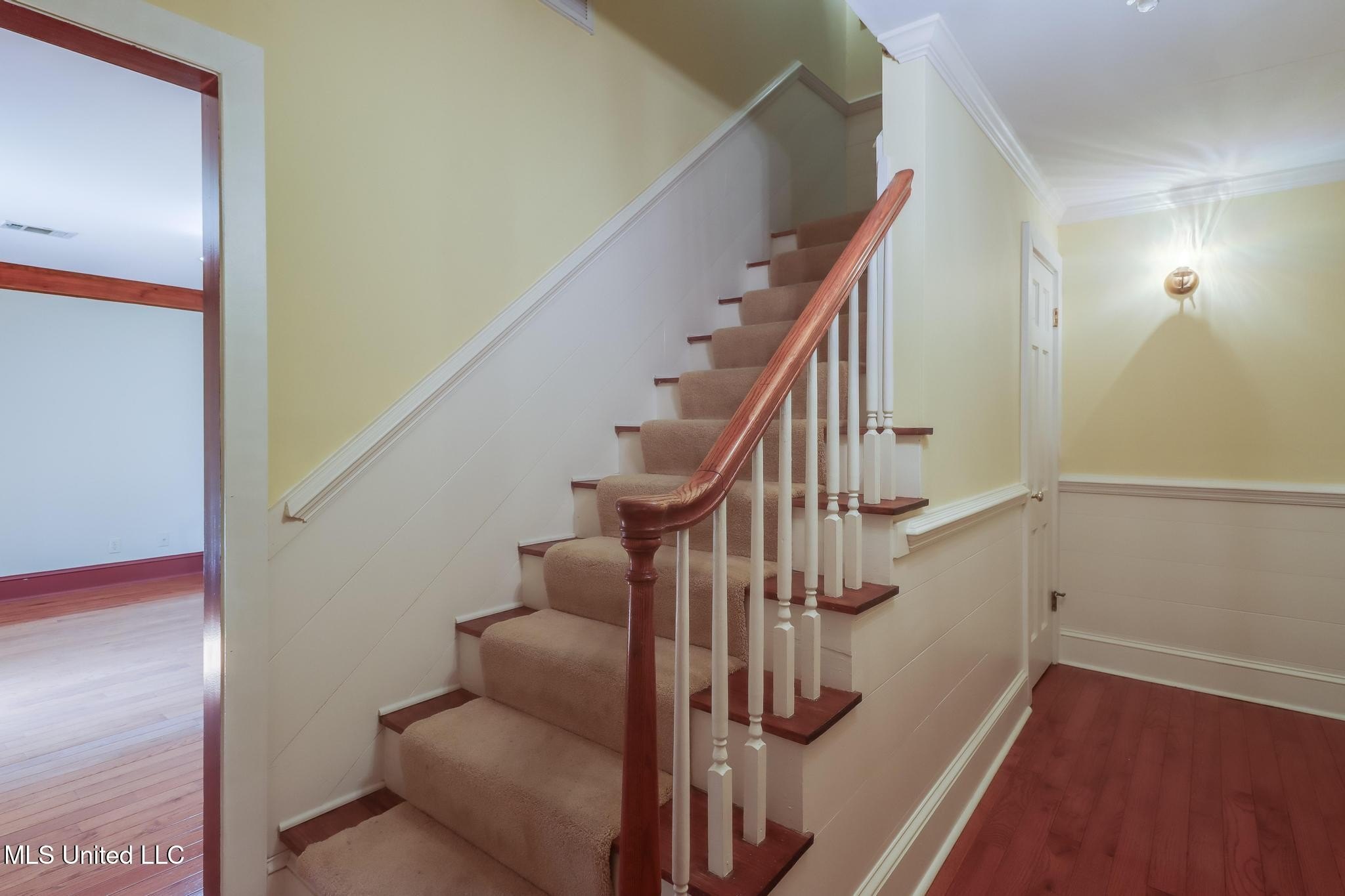 Gulfport, Mississippi, 39507, United States, 4 Bedrooms Bedrooms, ,4 BathroomsBathrooms,Residential,For Sale,1977287