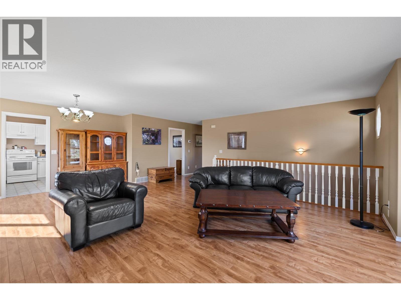 LAKE COUNTRY, British Columbia, V4V 1J1, CA, 5 Bedrooms Bedrooms, ,3 BathroomsBathrooms,Residential,For Sale,1950737