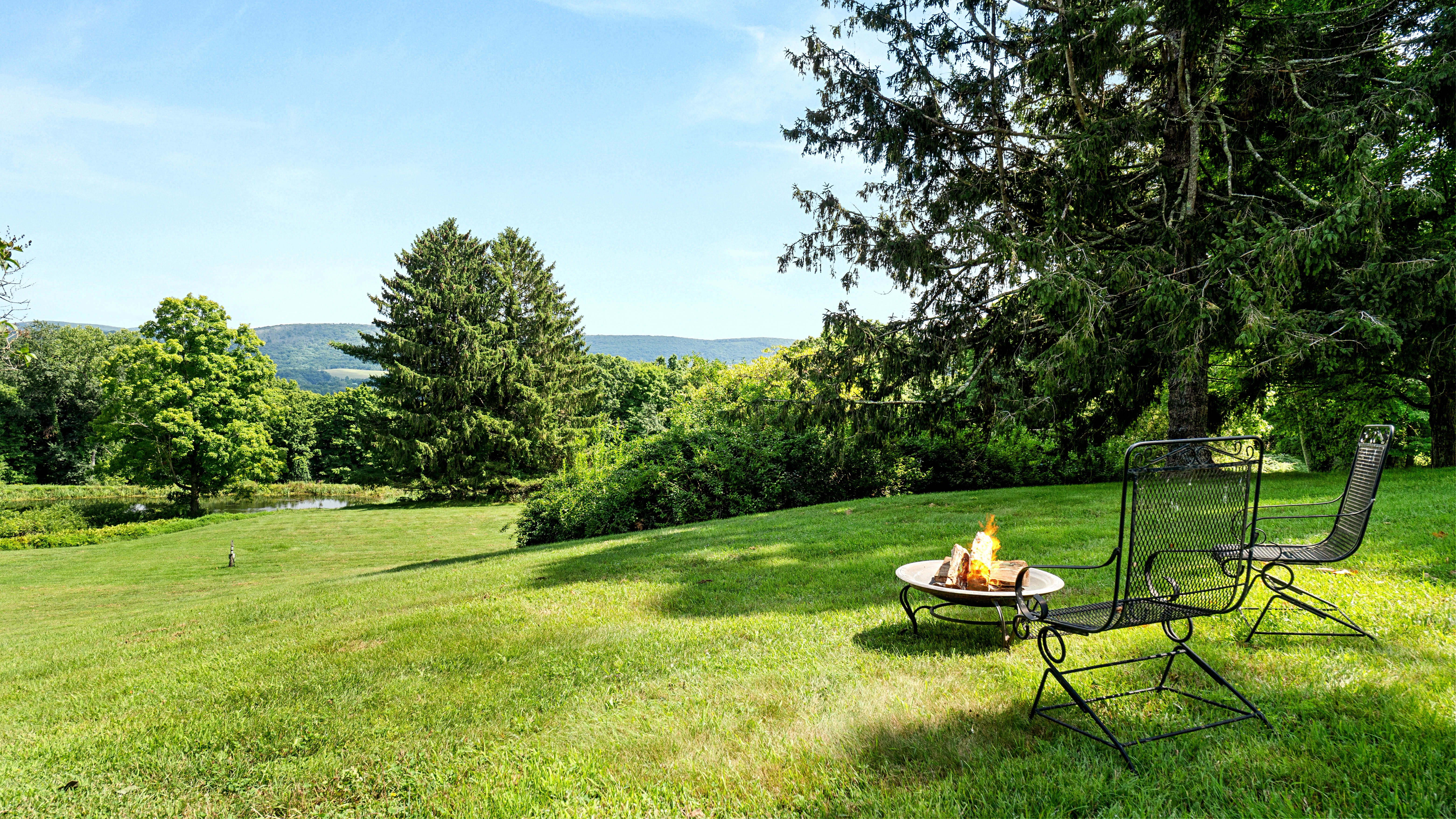  112-Acre Historic Artist