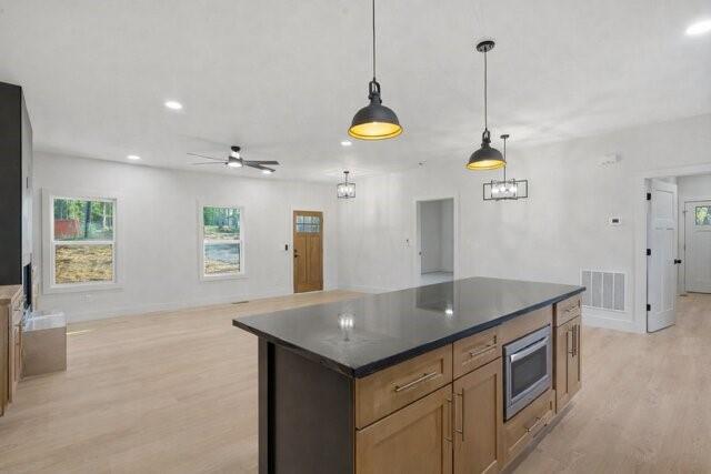Ellijay, Georgia, 30540, United States, 3 Bedrooms Bedrooms, ,2 BathroomsBathrooms,Residential,For Sale,2038375