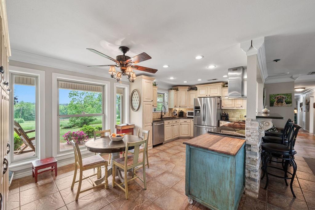 1475 FM 49, Mineola, Texas, 75773, United States, 4 Bedrooms Bedrooms, ,3 BathroomsBathrooms,Residential,For Sale,1475 FM 49,1675344