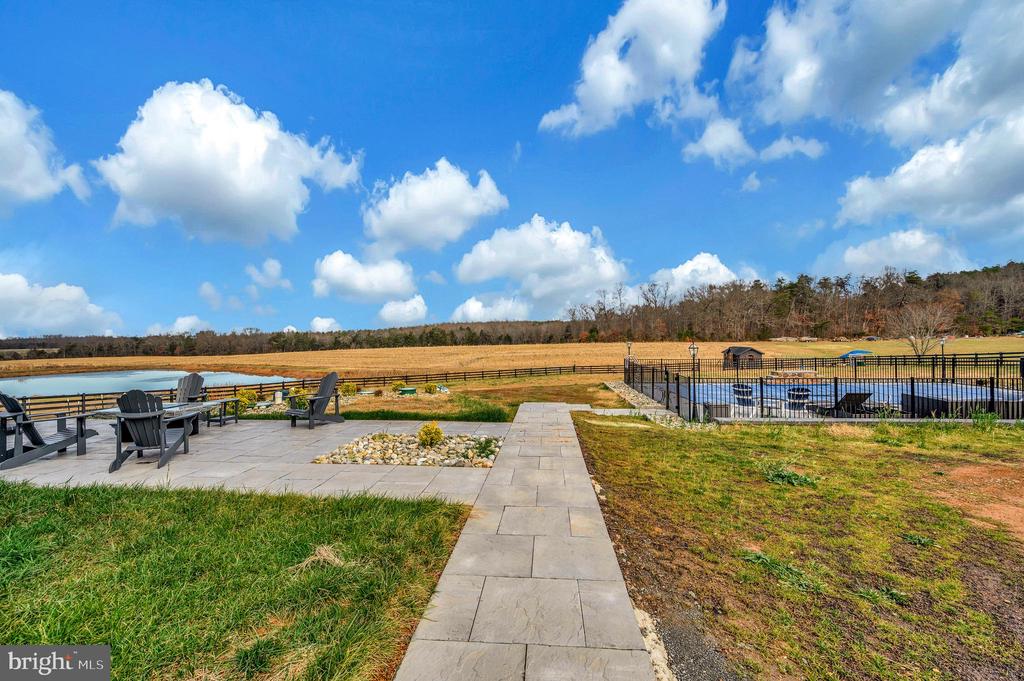 Bealeton, Virginia, 22712, United States, 4 Bedrooms Bedrooms, ,3 BathroomsBathrooms,Residential,For Sale,2002871