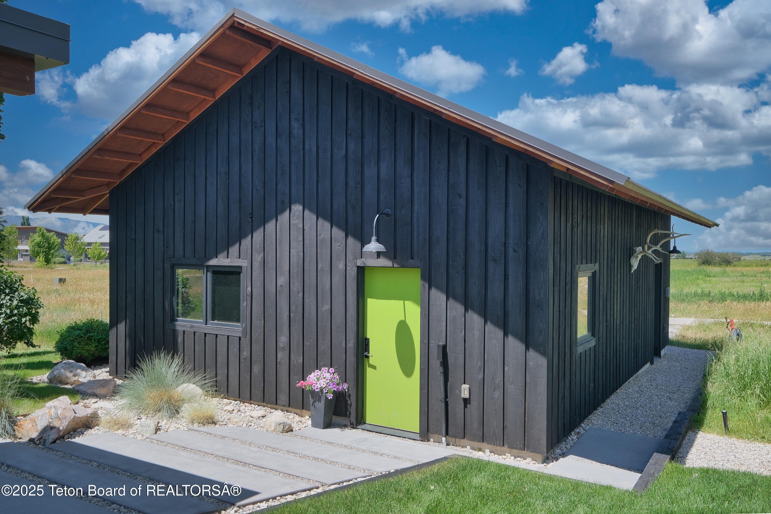 Victor, Idaho, 83455, United States, 4 Bedrooms Bedrooms, ,2 BathroomsBathrooms,Residential,For Sale,1895074