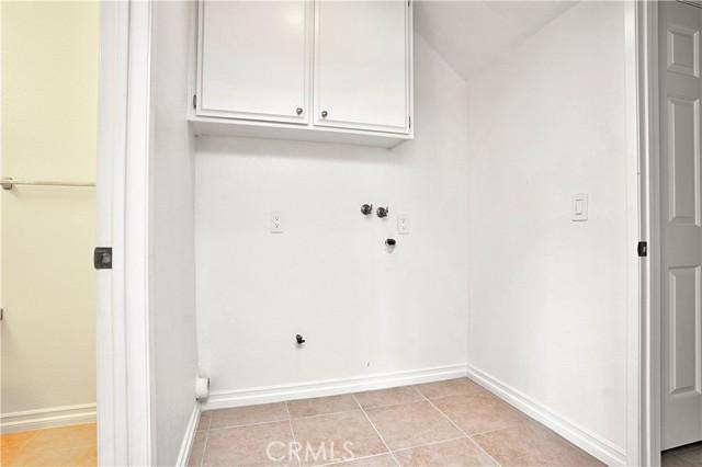 Brea, California, 92821, United States, 2 Bedrooms Bedrooms, ,3 BathroomsBathrooms,Residential,For Sale,1963215