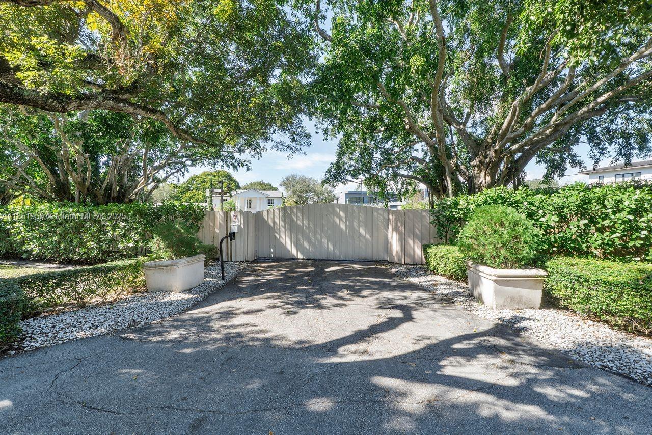 Pinecrest, Florida, 33156, United States, ,Land,For Sale,1908313