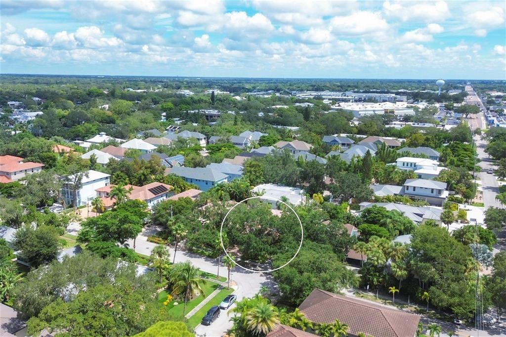 Sarasota, Florida, 34239, United States, 3 Bedrooms Bedrooms, ,3 BathroomsBathrooms,Residential,For Sale,1994838