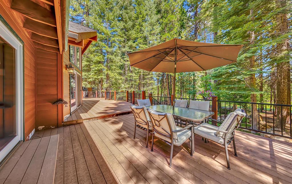 Lake Almanor West, California, 96020, United States, 4 Bedrooms Bedrooms, ,4 BathroomsBathrooms,Residential,For Sale,1907514