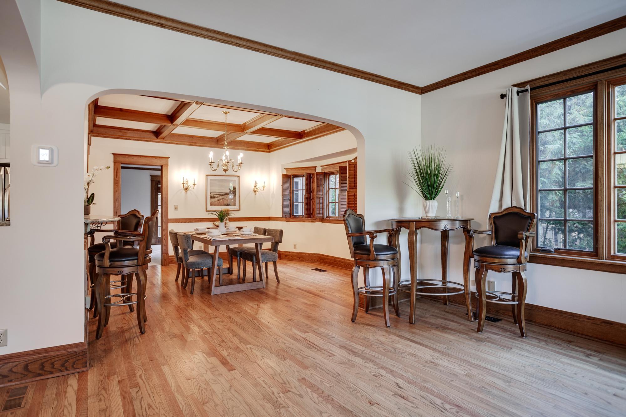 Minneapolis, Minnesota, 55408, United States, 5 Bedrooms Bedrooms, ,2 BathroomsBathrooms,Residential,For Sale,1960764