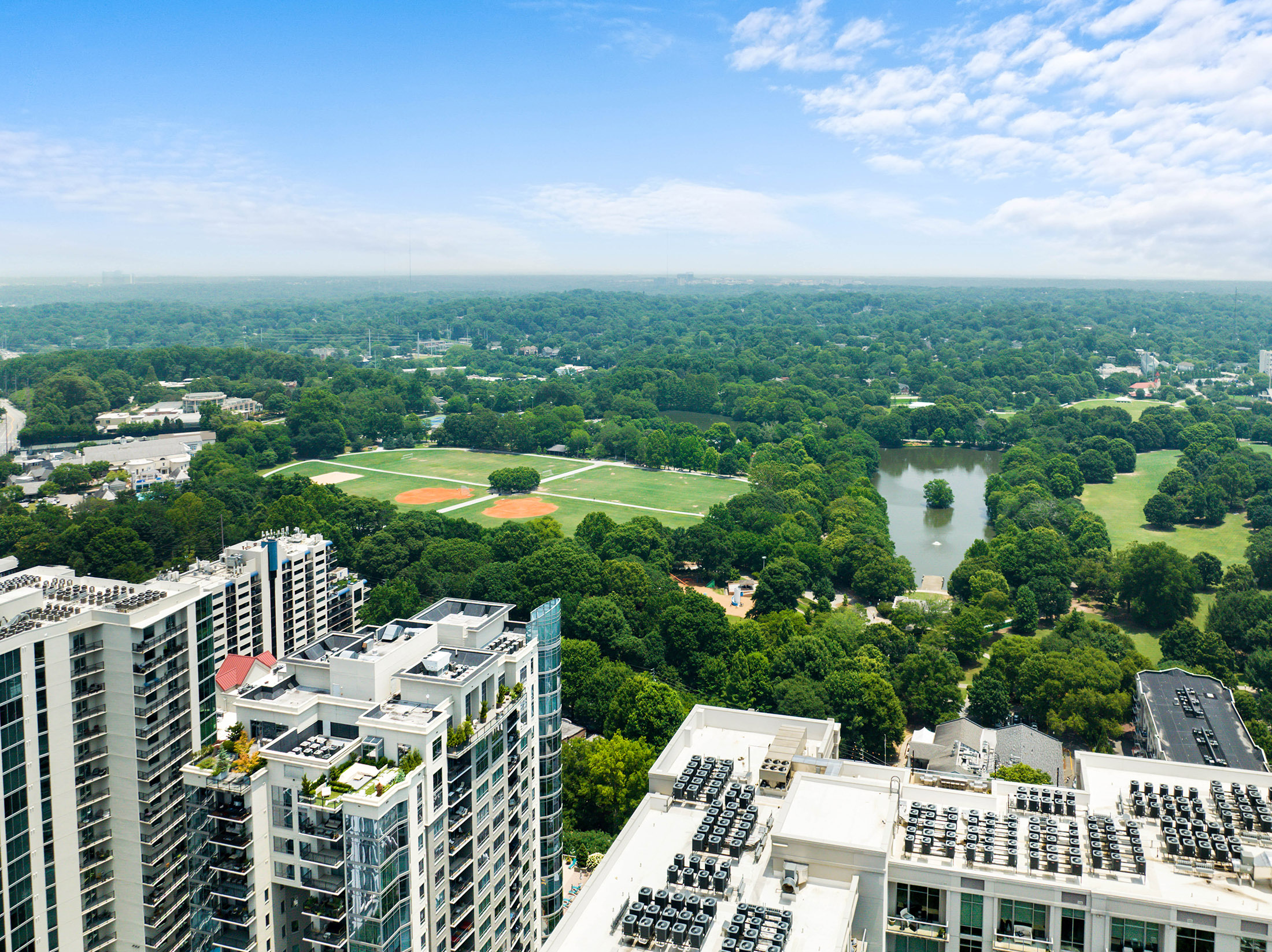  Modern Intown Living at Luxe - 物件實景