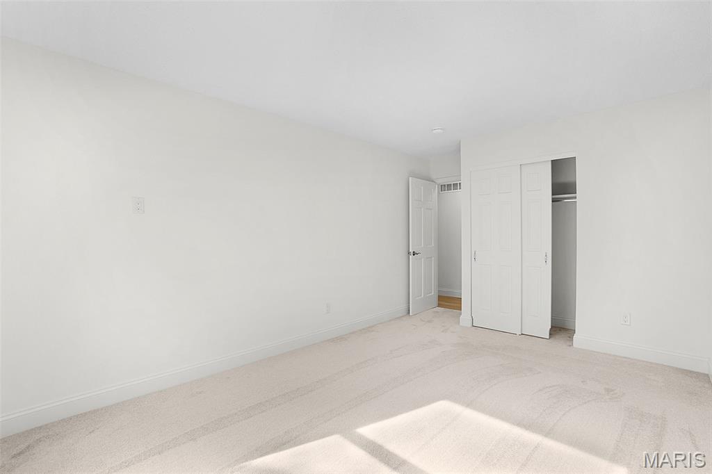 Ellisville, Missouri, 63011, United States, 4 Bedrooms Bedrooms, ,3 BathroomsBathrooms,Residential,For Sale,1989031