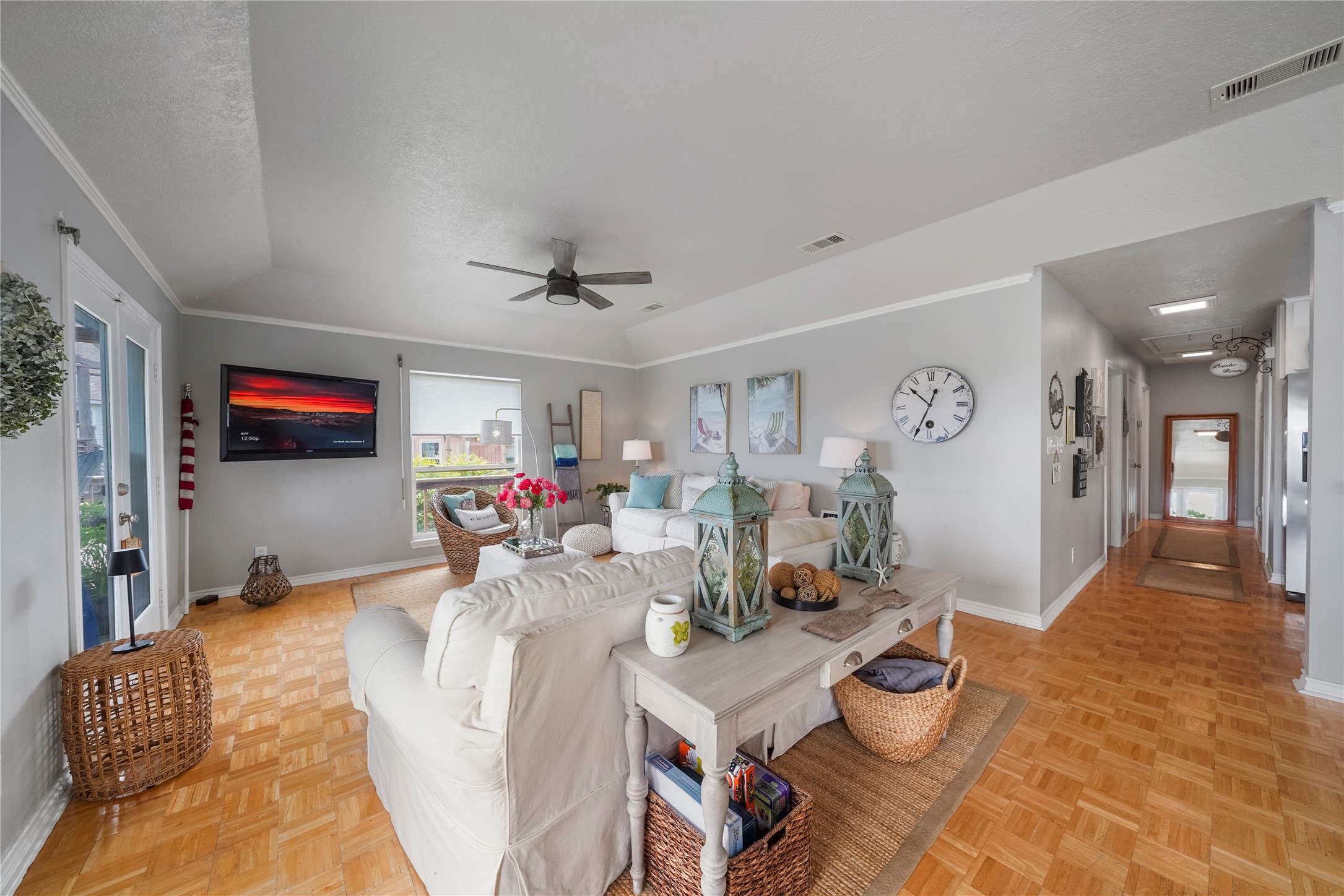 Jamaica Beach, Texas, 77554, United States, 3 Bedrooms Bedrooms, ,4 BathroomsBathrooms,Residential,For Sale,1932424