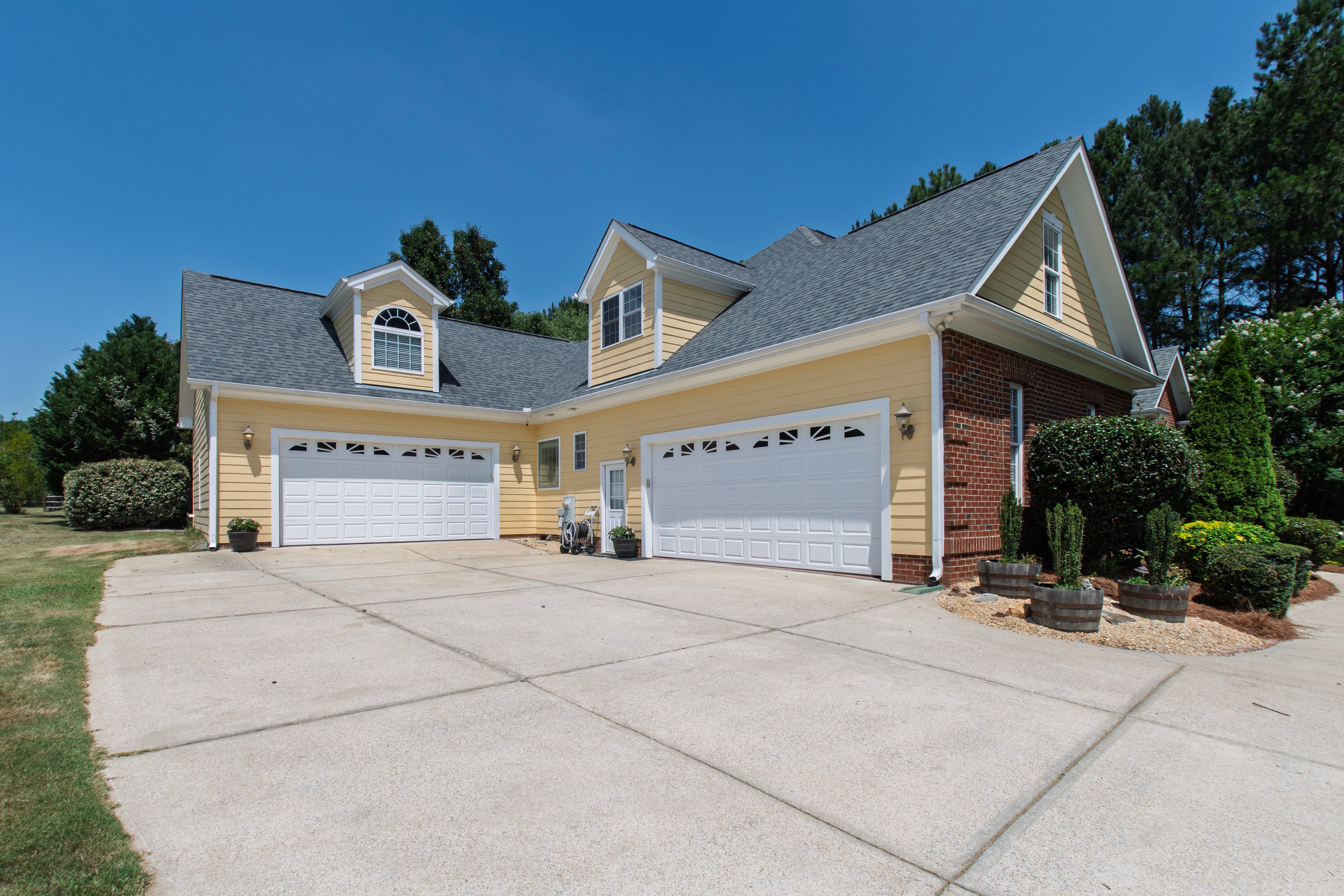  1305 Brook Hill Drive, Clayton, NC 27520 - 物件實景