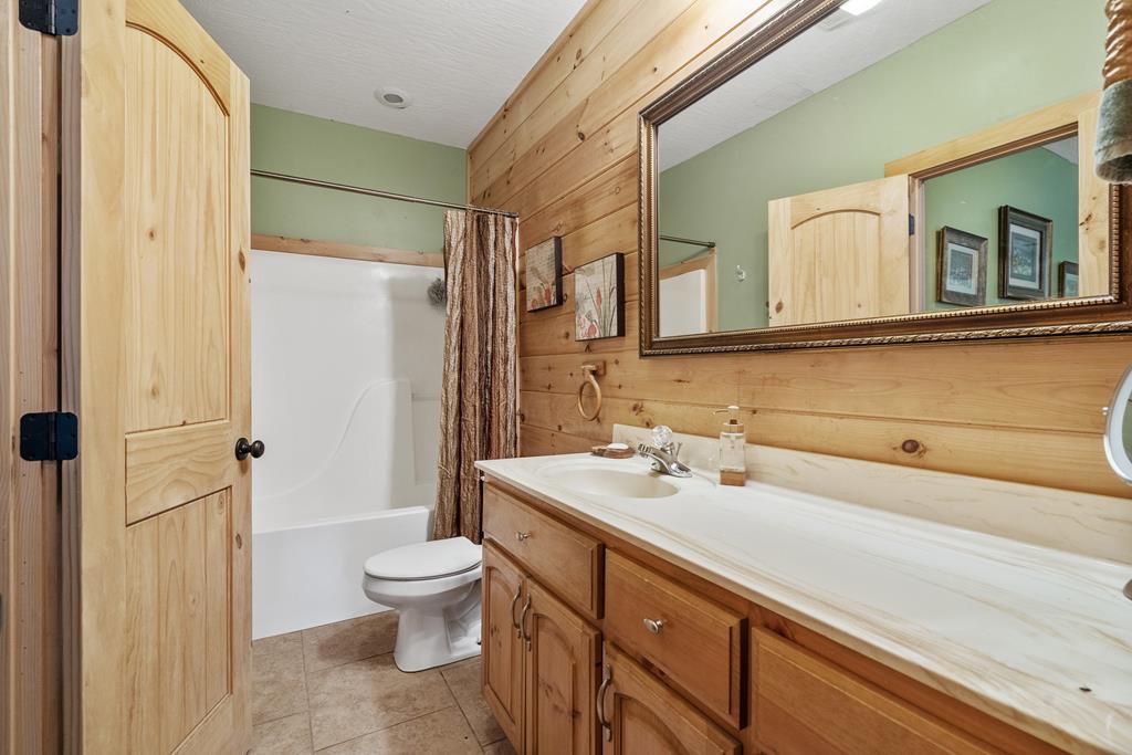 Morganton, Georgia, 30560, United States, 3 Bedrooms Bedrooms, ,3 BathroomsBathrooms,Residential,For Sale,1973910