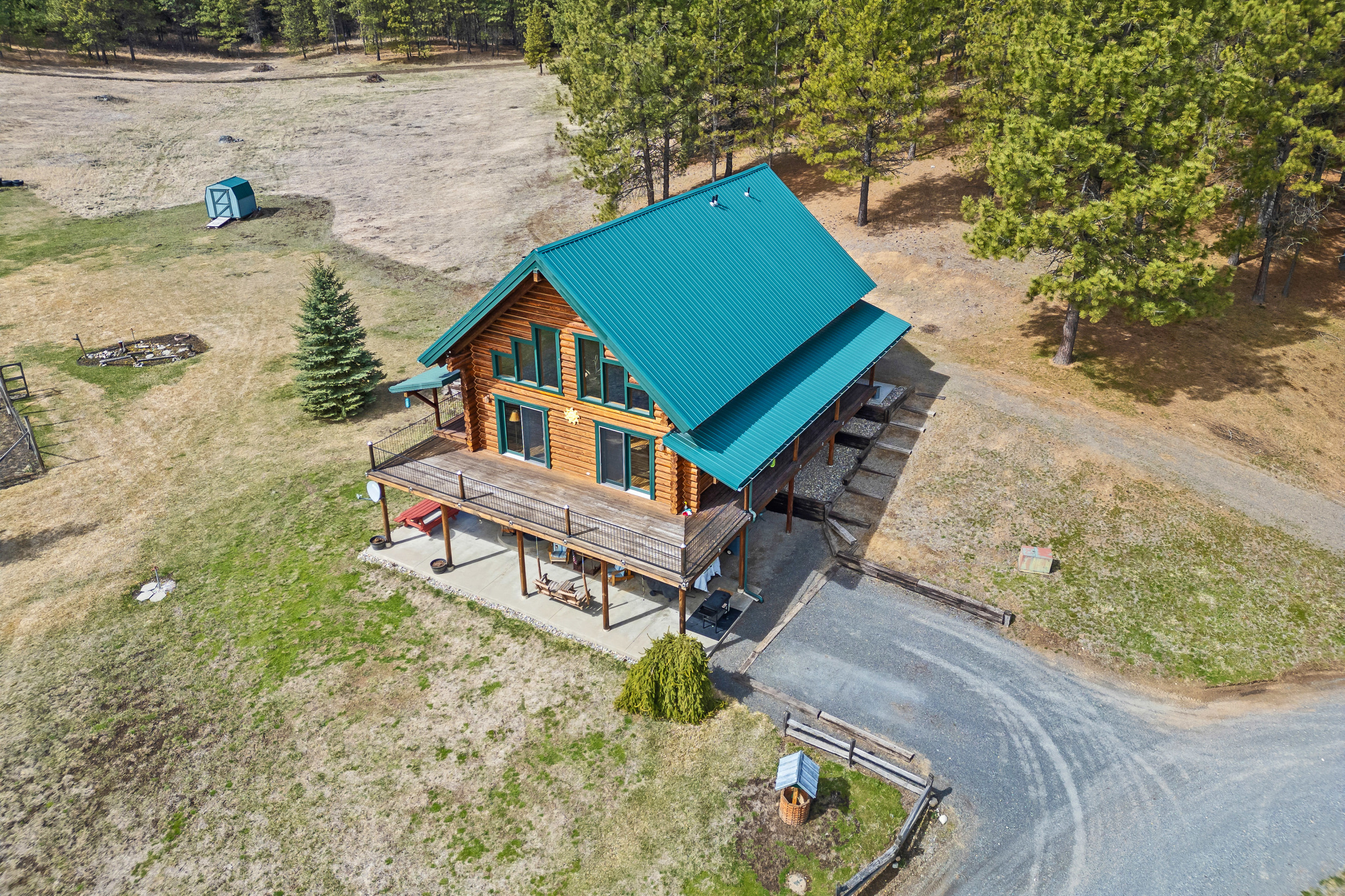 Colville, Washington, 99114, United States, 2 Bedrooms Bedrooms, ,3 BathroomsBathrooms,Residential,For Sale,1763209