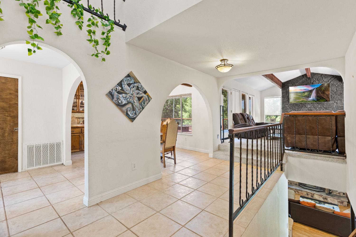 Colfax, California, 95713, United States, 4 Bedrooms Bedrooms, ,3 BathroomsBathrooms,Residential,For Sale,1927912