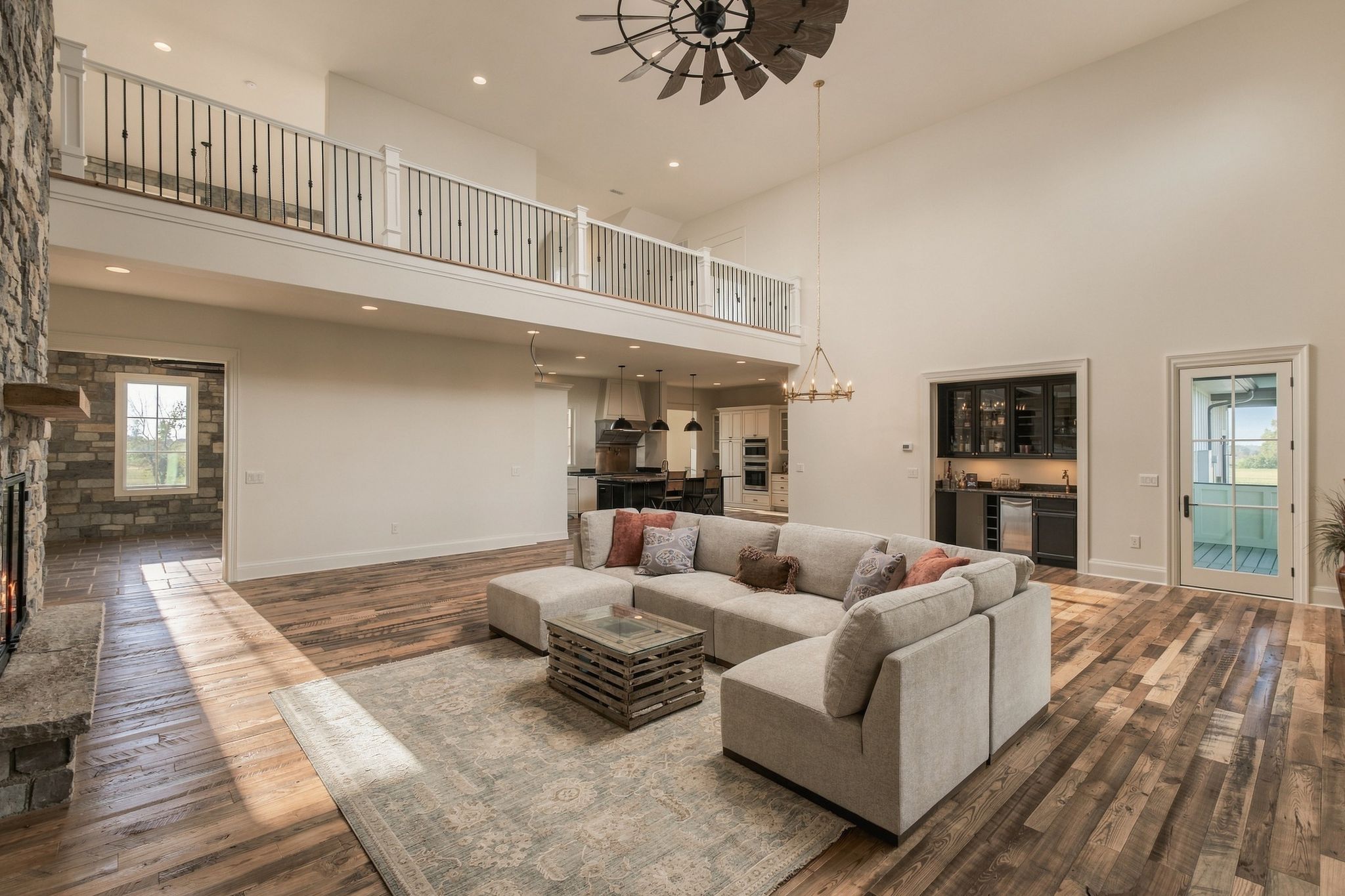  5825 Combs Ferry Road - 物件實景