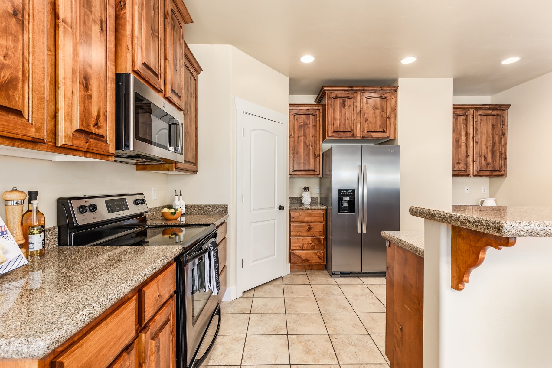  Prime Holladay Townhome in an Unbeatable Location - 物件實景