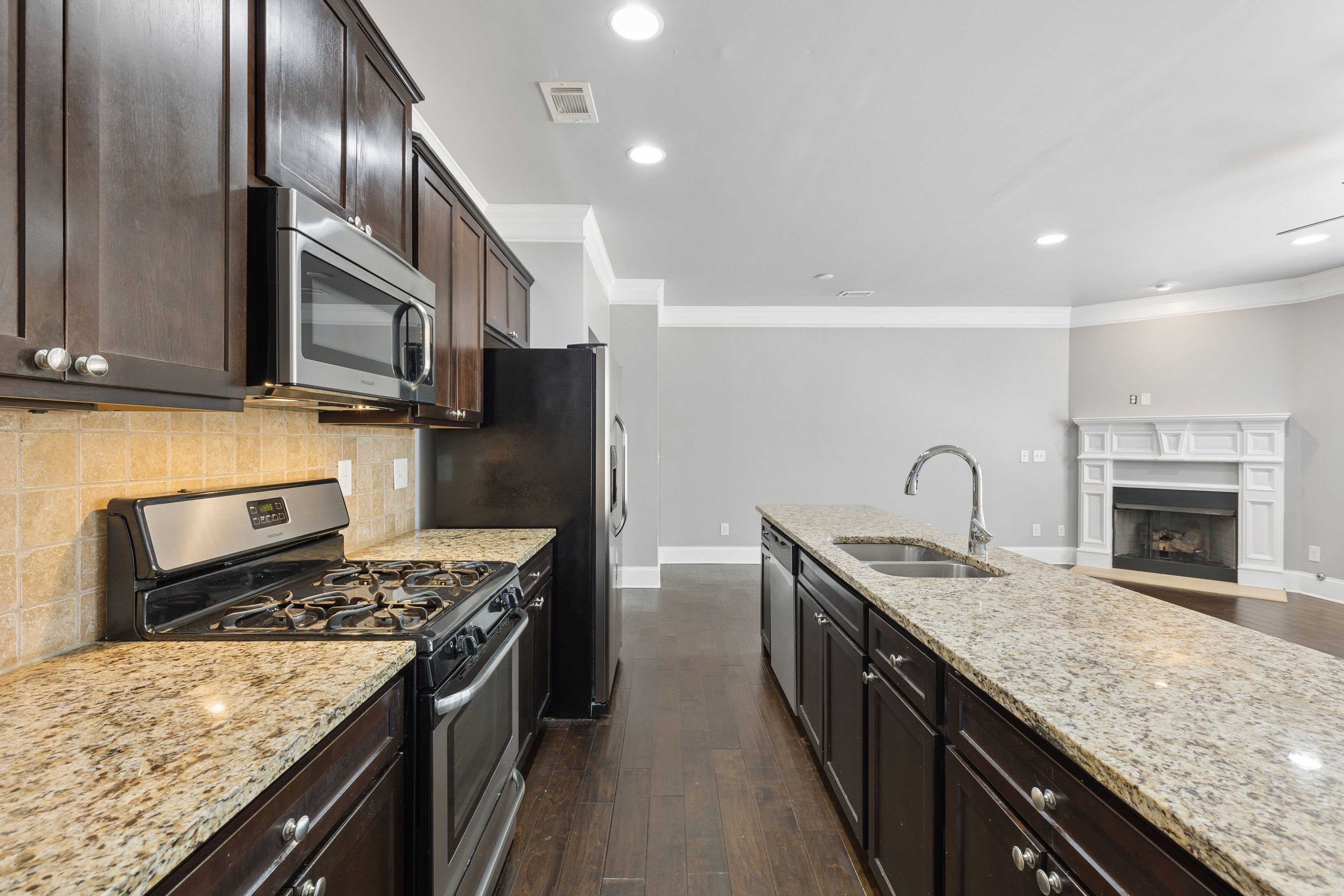  Beautiful Townhome in Fantastic Decatur Location - 物件實景