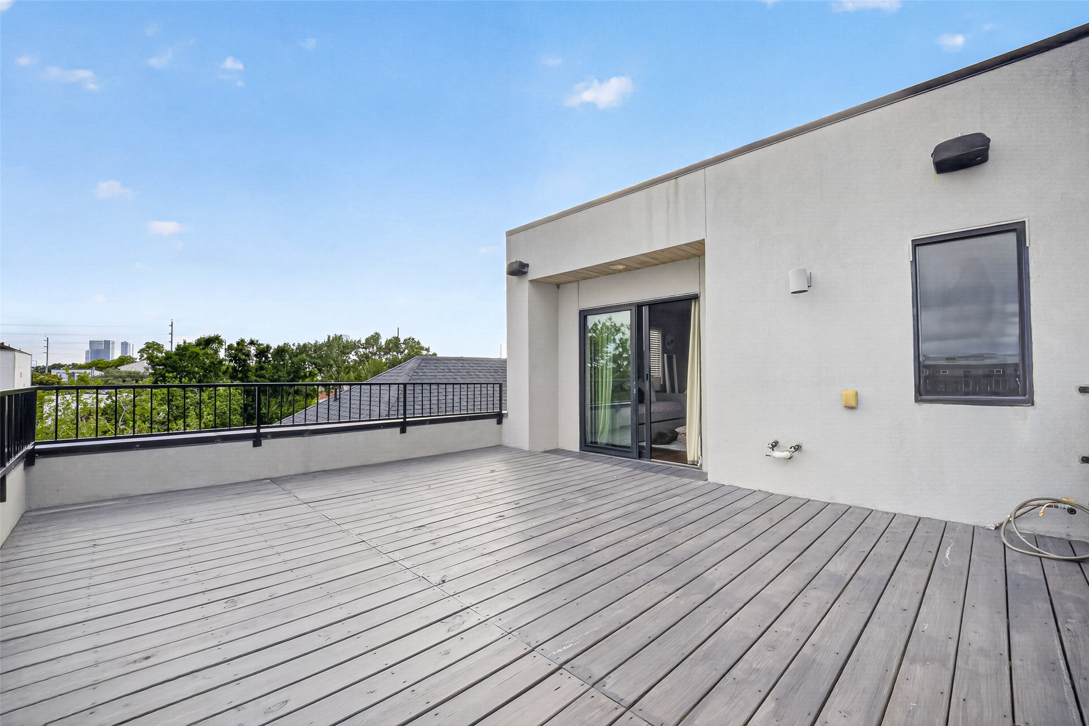  1613 Vermont Street B - 物件實景