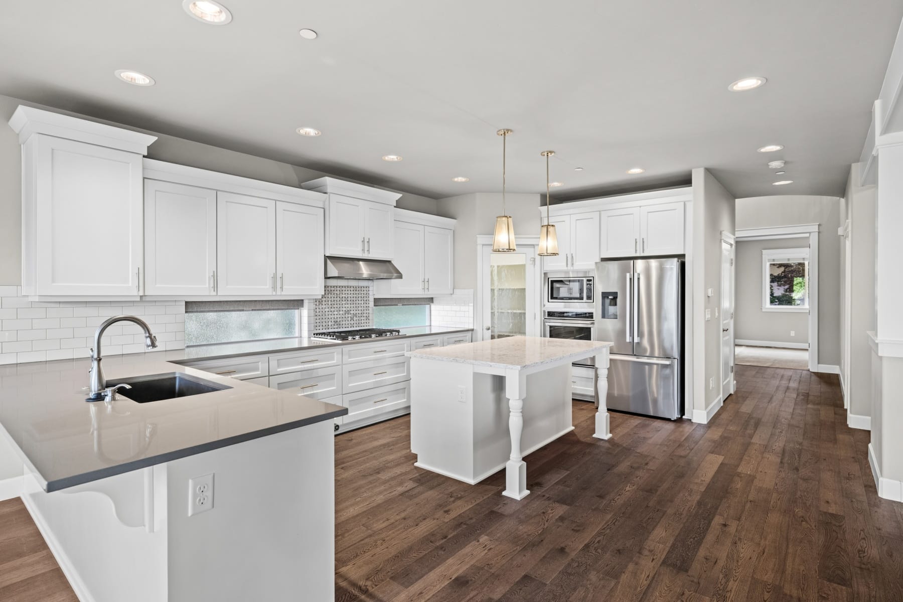  12465 SW LESSER RD Portland, OR 97219 - 物件實景