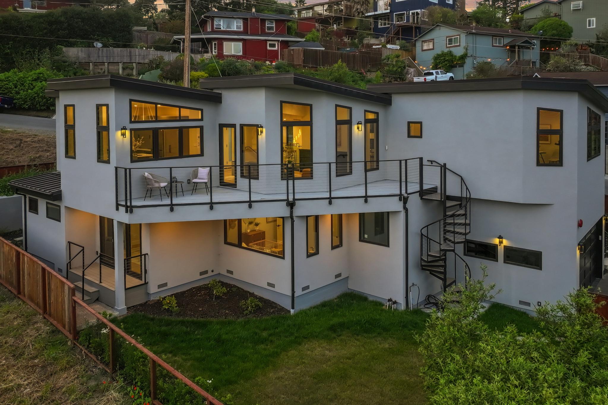  NEW Coastal Retreat - SF Alternative - 物件實景