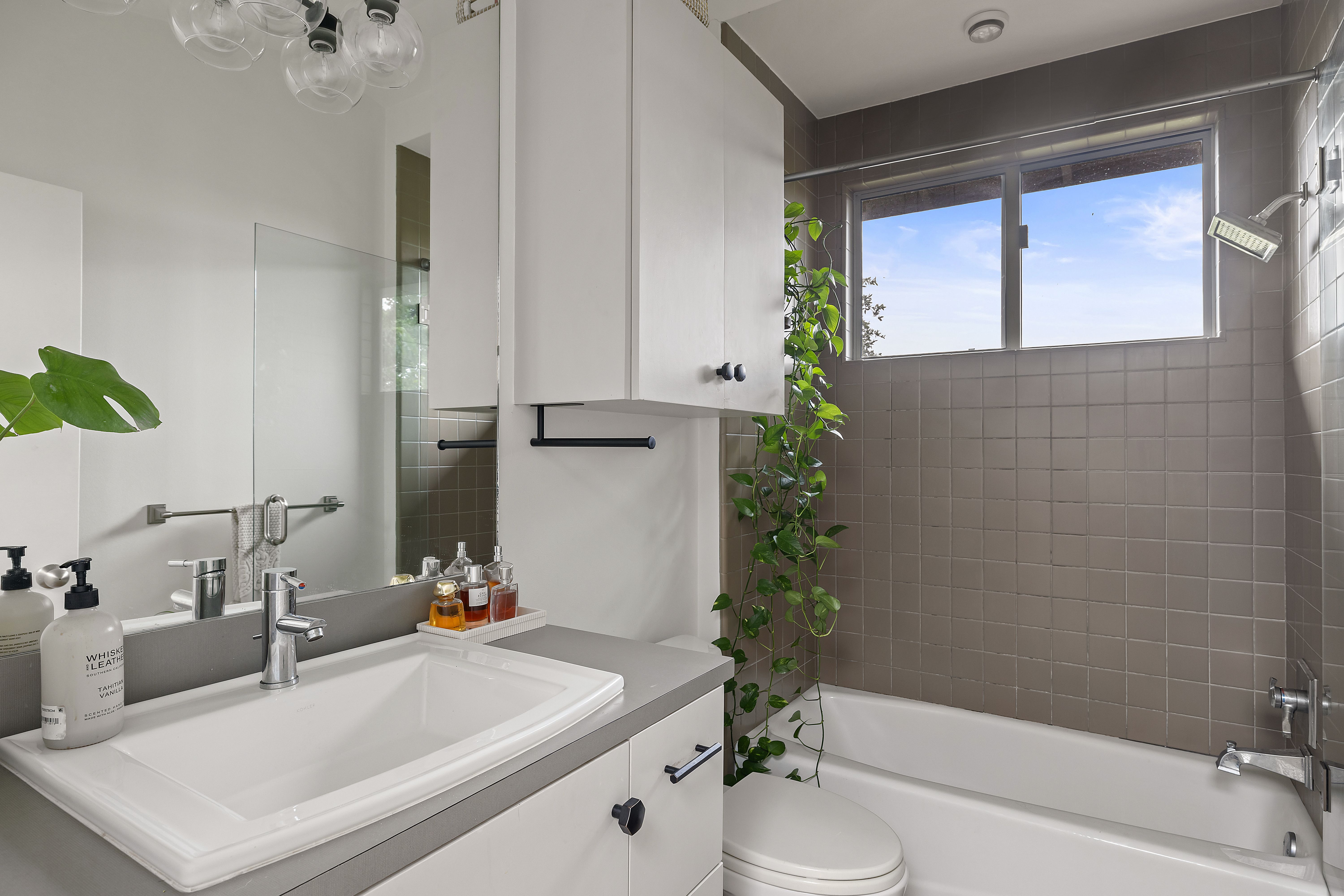  Sprawling Shoal Creek Retreat with Rare Privacy in Central Austin - 物件實景