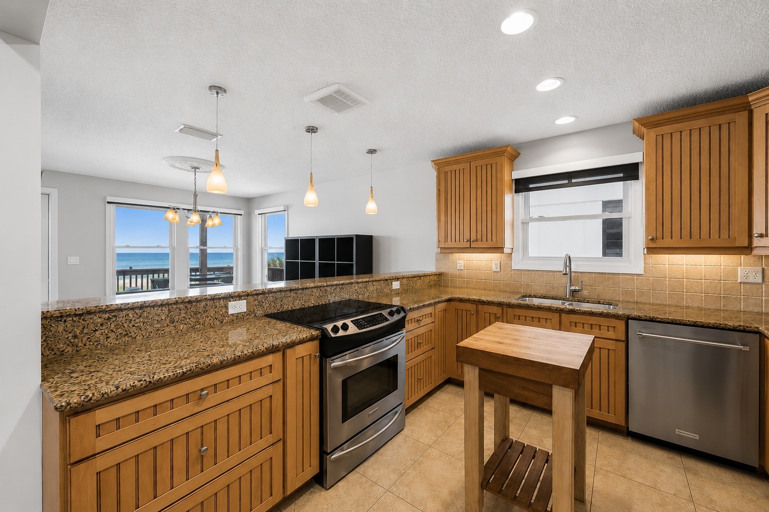 Fernandina Beach, Florida, 32034, United States, 4 Bedrooms Bedrooms, ,2 BathroomsBathrooms,Residential,For Sale,2049113