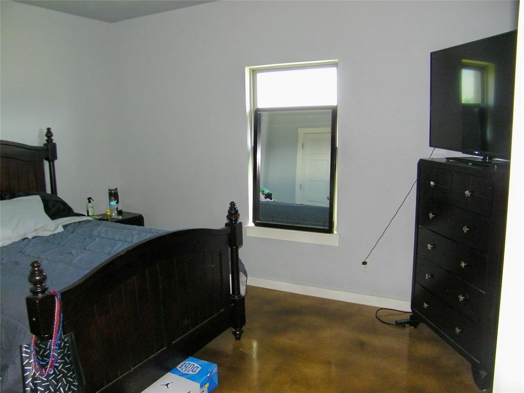 Kingfisher, Oklahoma, 73750, United States, 4 Bedrooms Bedrooms, ,3 BathroomsBathrooms,Residential,For Sale,2005459