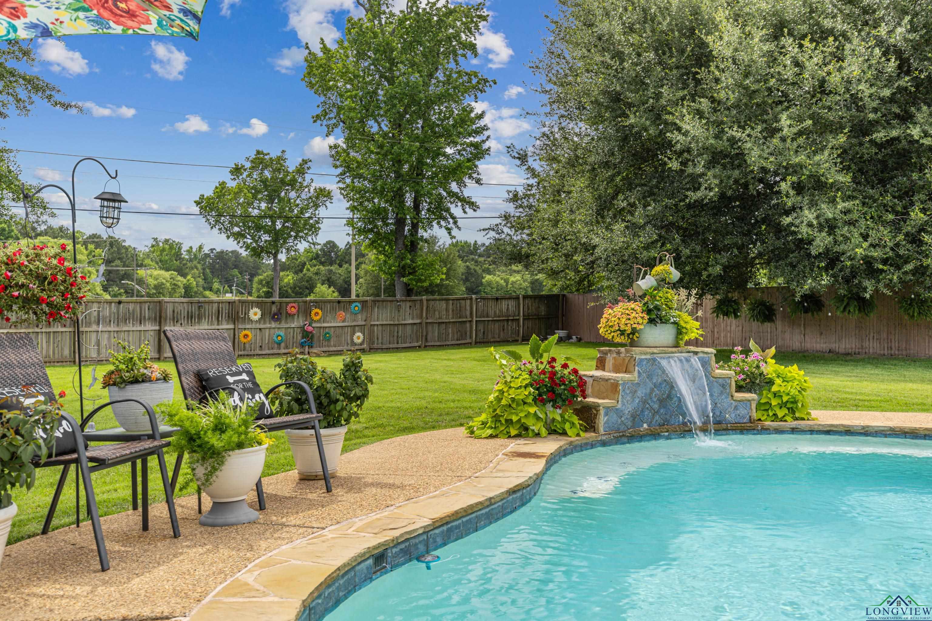 Longview, Texas, 75605, United States, 5 Bedrooms Bedrooms, ,3 BathroomsBathrooms,Residential,For Sale,1827224
