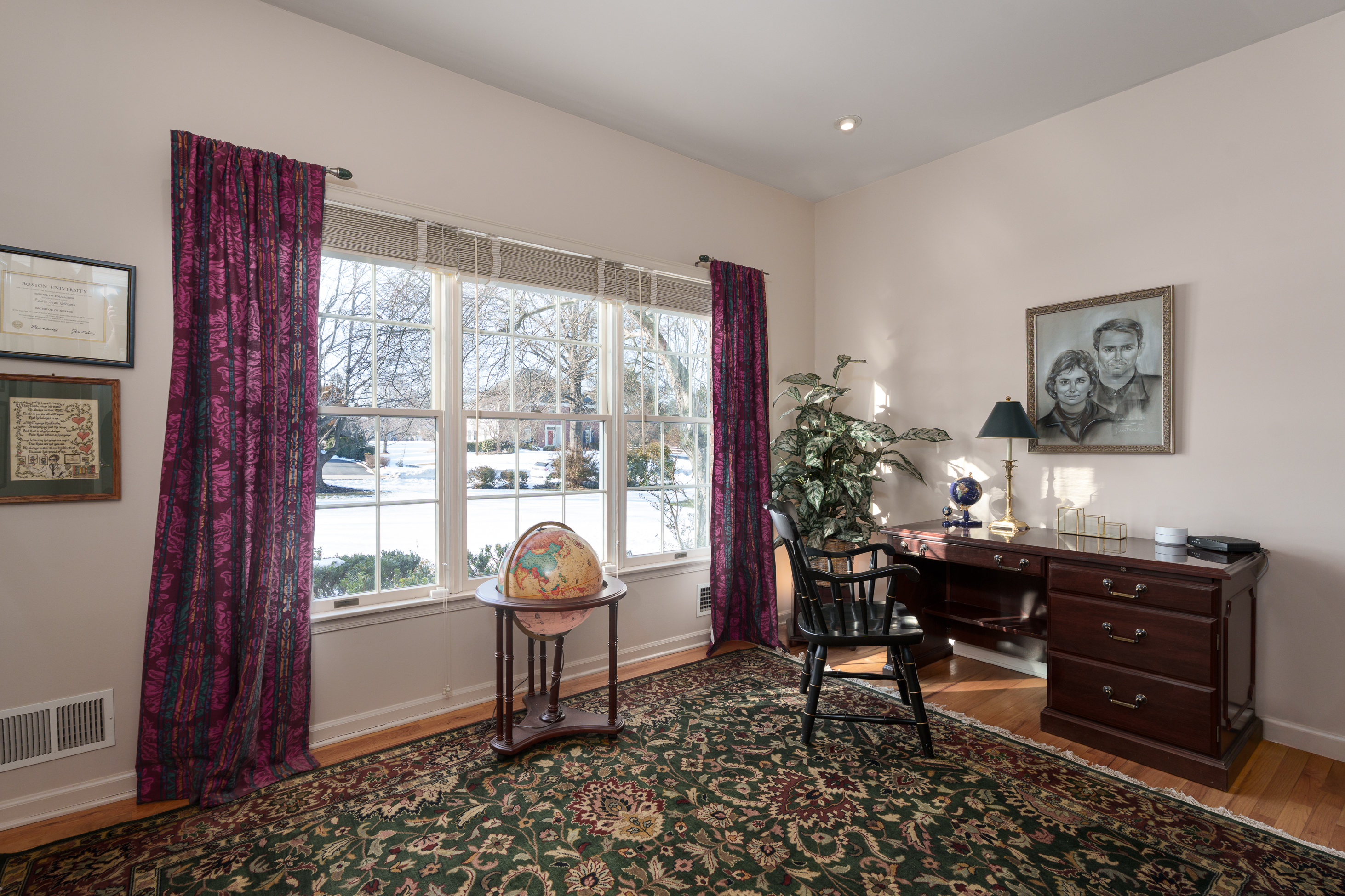  Architecturally Distinct with Greenhouse, Sunroom, and Updated Kitchen - 物件實景