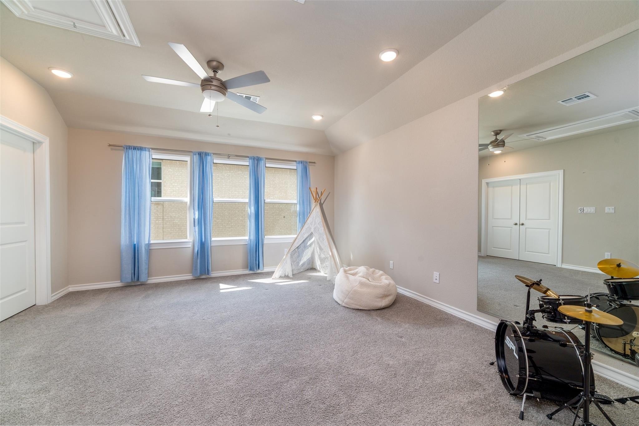 Georgetown, Texas, 78628, United States, 4 Bedrooms Bedrooms, ,3 BathroomsBathrooms,Residential,For Sale,1984409