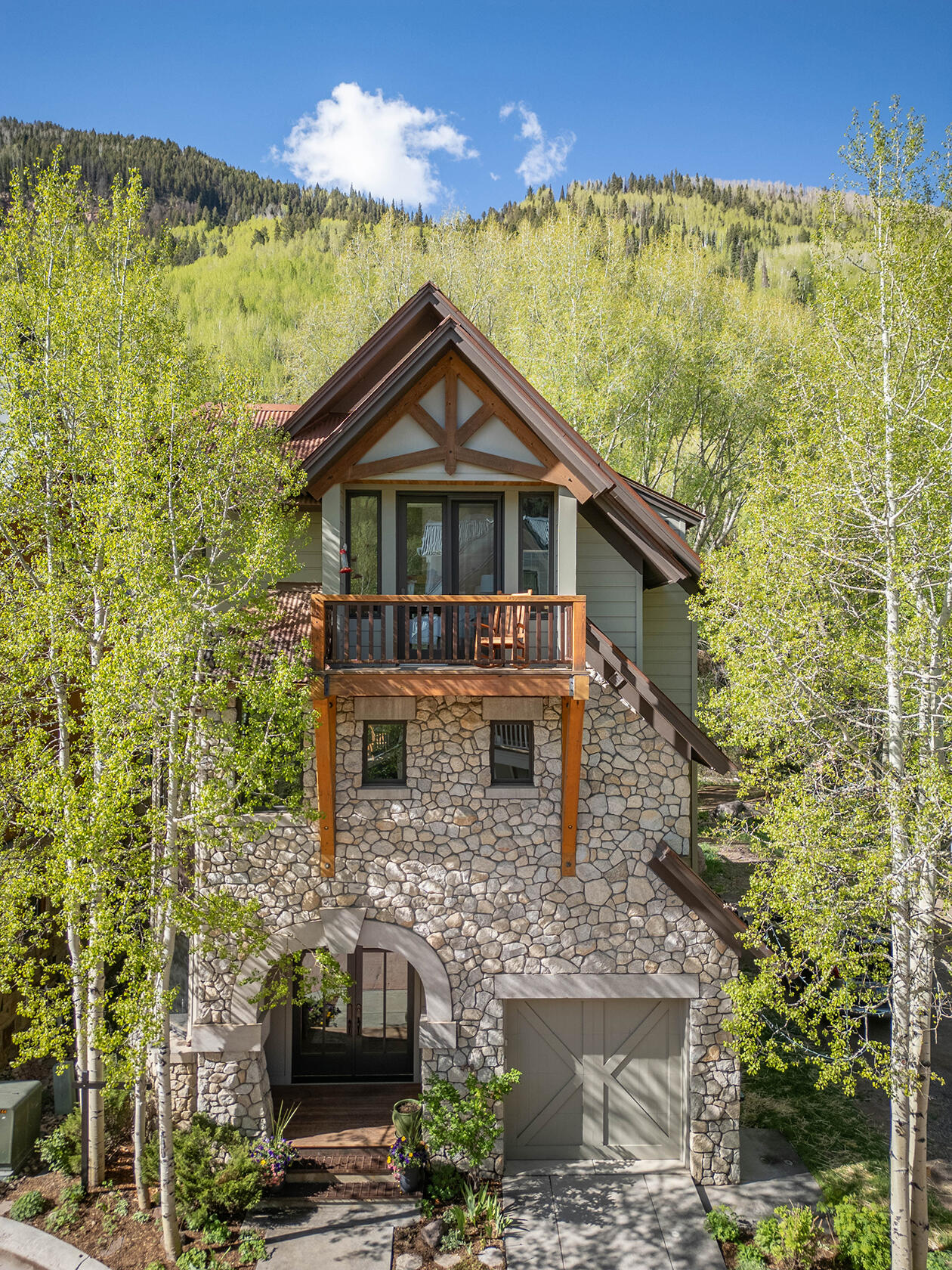 Telluride, Colorado, 81435, United States, 5 Bedrooms Bedrooms, ,5 BathroomsBathrooms,Residential,For Sale,1760504