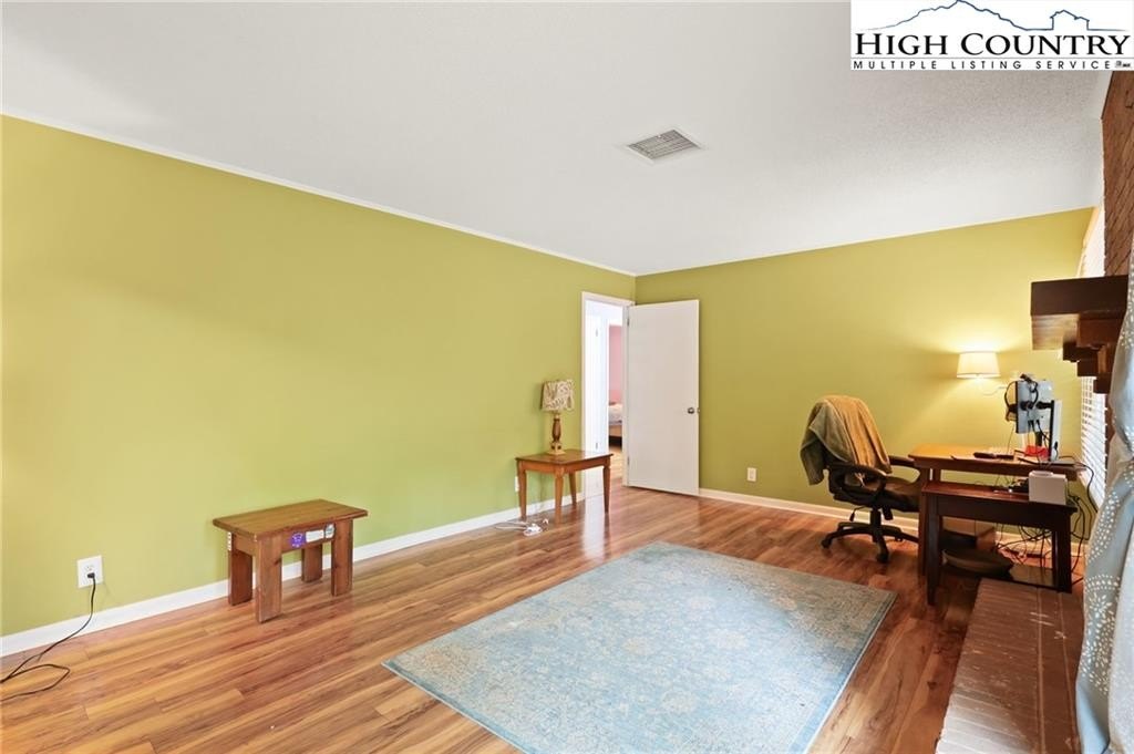 Boone, North Carolina, 28607, United States, 3 Bedrooms Bedrooms, ,3 BathroomsBathrooms,Residential,For Sale,1974866