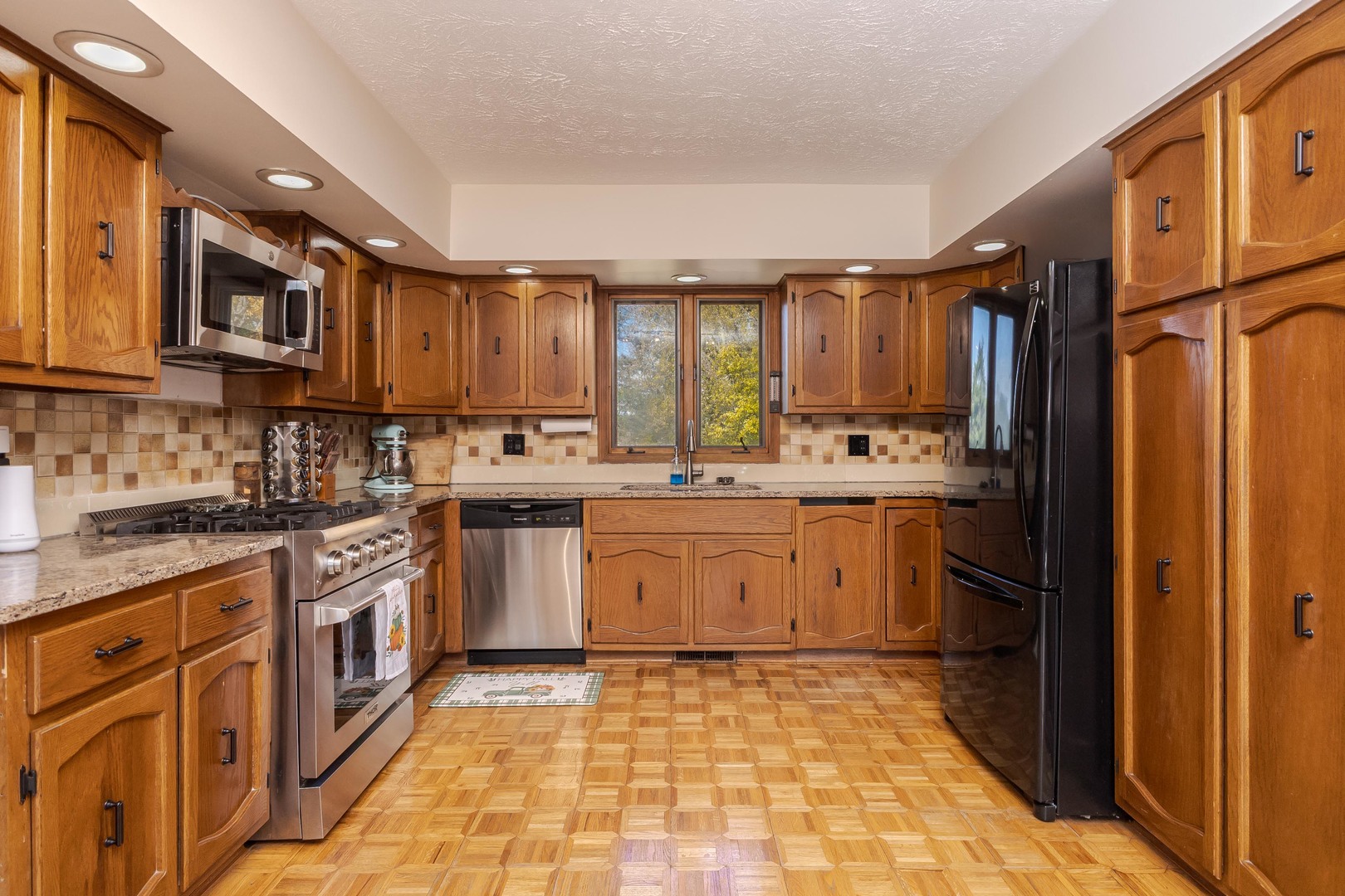 Heyworth, Illinois, 61745, United States, 3 Bedrooms Bedrooms, ,3 BathroomsBathrooms,Residential,For Sale,1989458