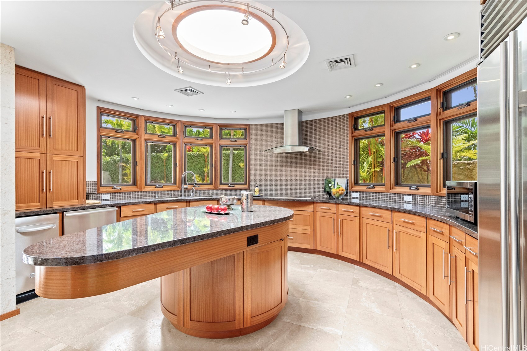 Honolulu, Hawaii, 96816, United States, 3 Bedrooms Bedrooms, ,3 BathroomsBathrooms,Residential,For Sale,1988153