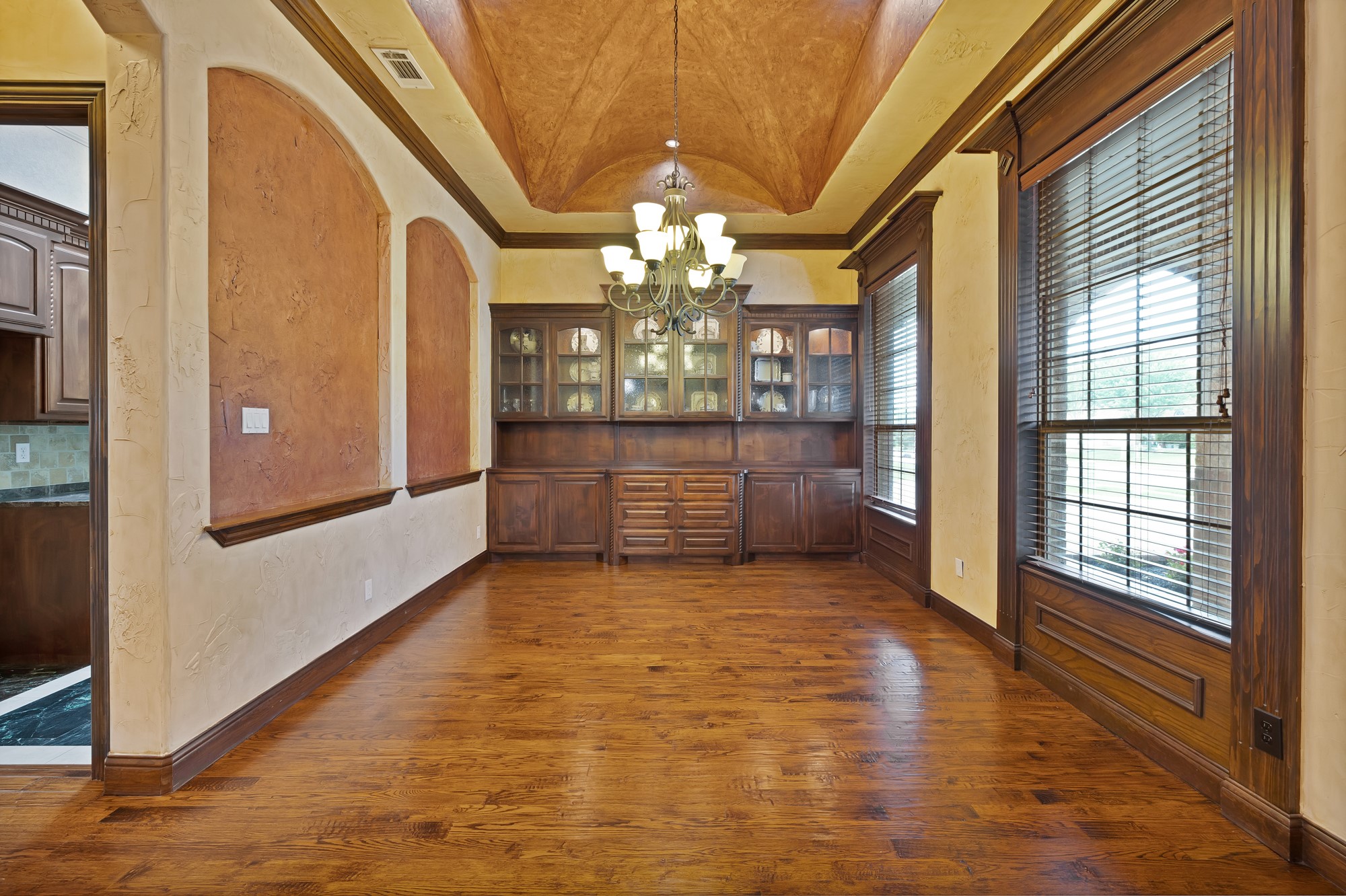 Mansfield, Texas, 76063, United States, 5 Bedrooms Bedrooms, ,5 BathroomsBathrooms,Residential,For Sale,1796537