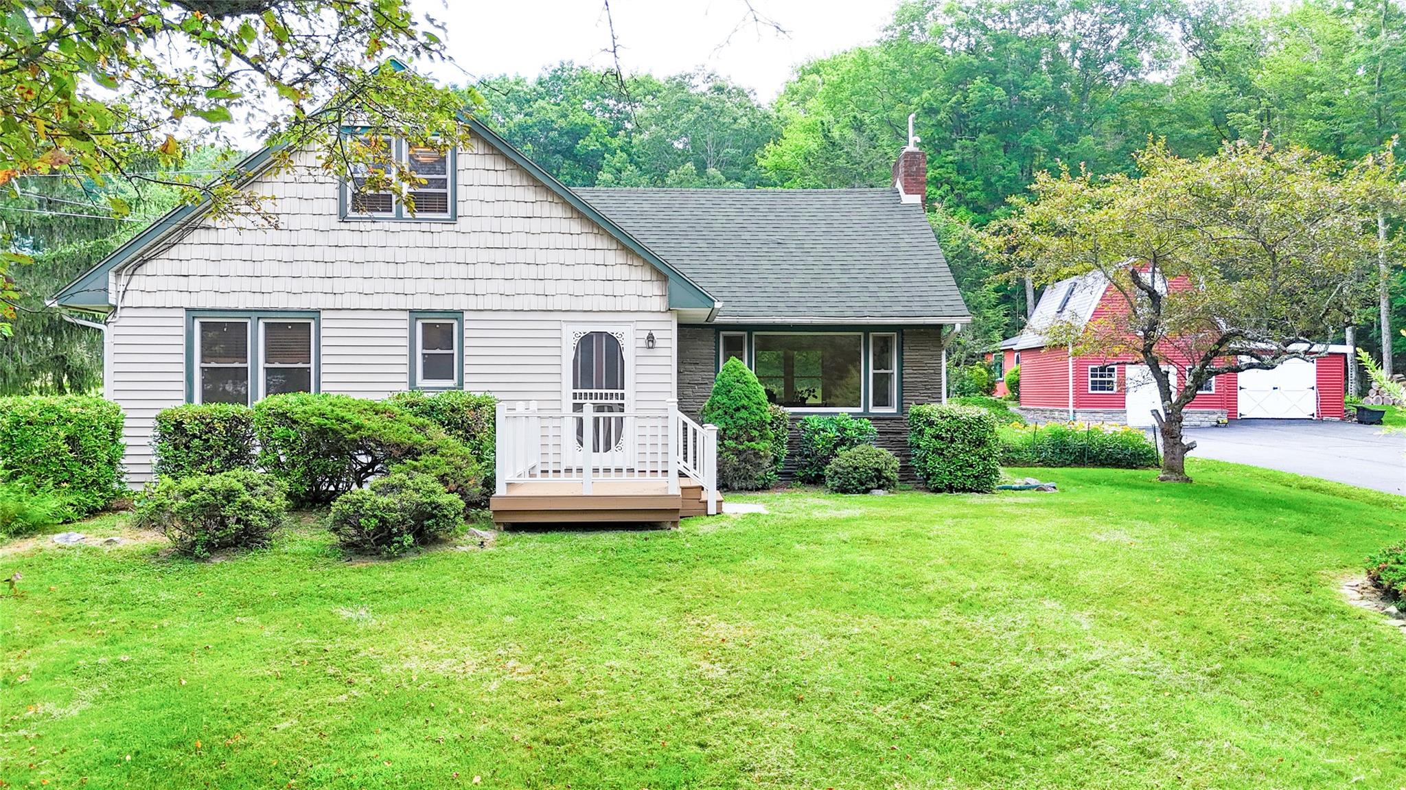 Fallsburg, New York, 12779, United States, 4 Bedrooms Bedrooms, ,2 BathroomsBathrooms,Residential,For Sale,1908547