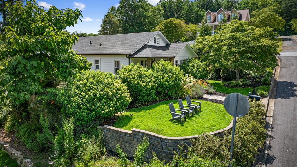 Blue Ridge, Georgia, 30513, United States, 3 Bedrooms Bedrooms, ,2 BathroomsBathrooms,Residential,For Sale,1878100