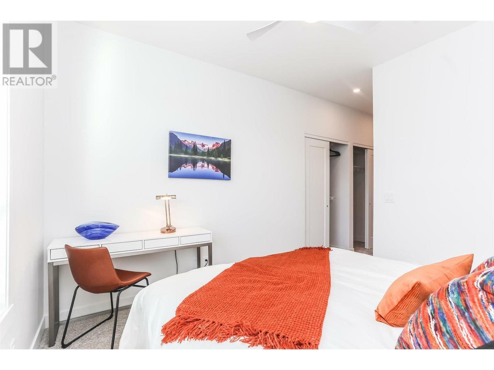 KELOWNA, British Columbia, V1V 0H2, CA, 3 Bedrooms Bedrooms, ,2 BathroomsBathrooms,Residential,For Sale,1961488