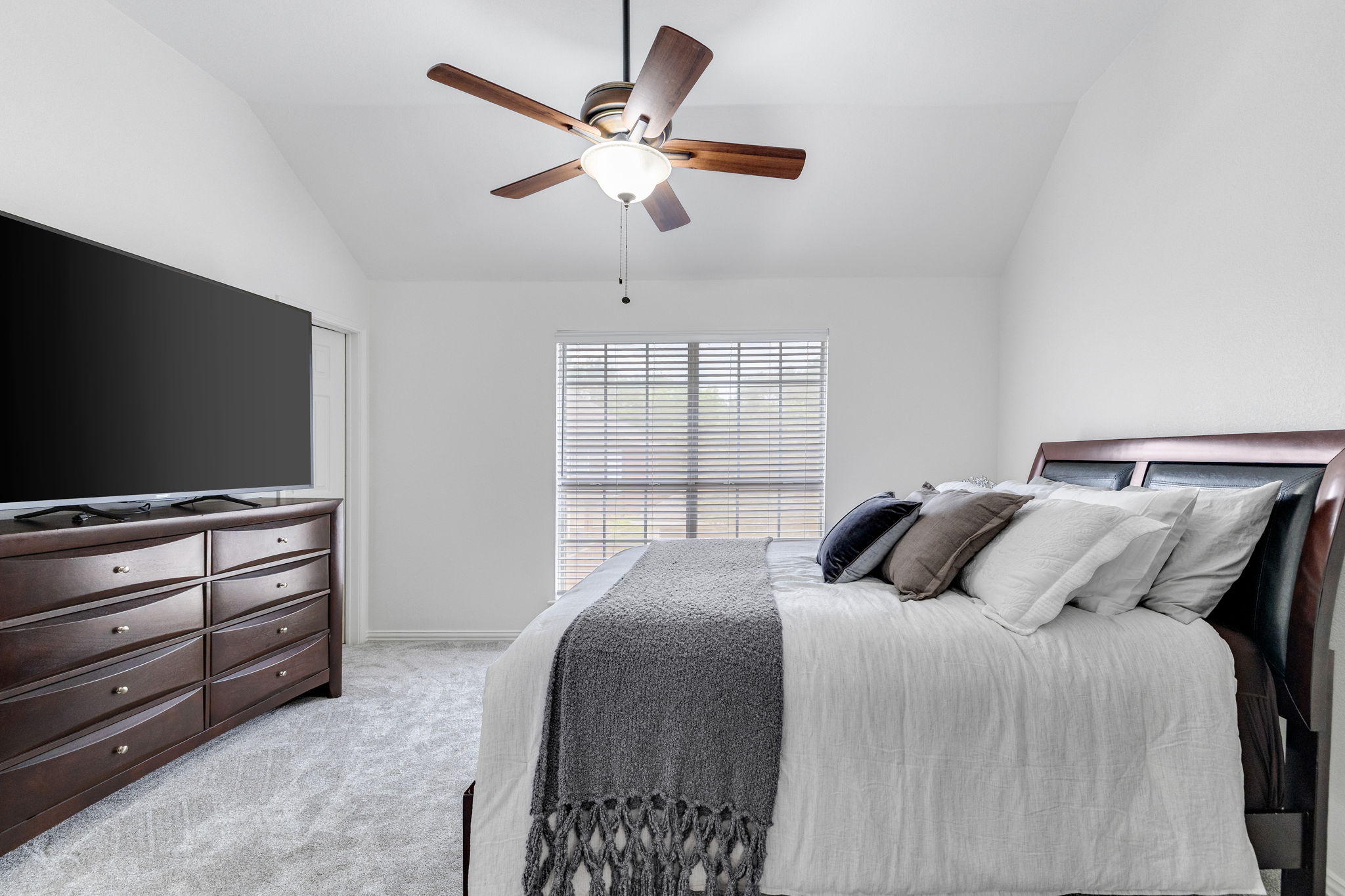  115 Saint James Road, Irving, TX, 75063 - 物件實景